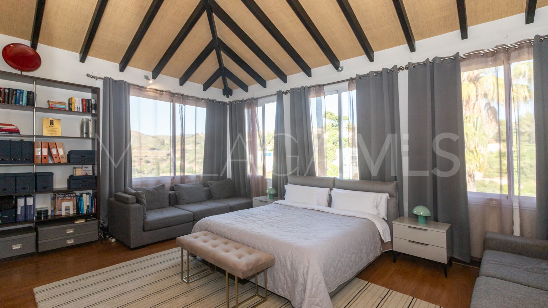 Buy villa de 4 bedrooms in El Rosario