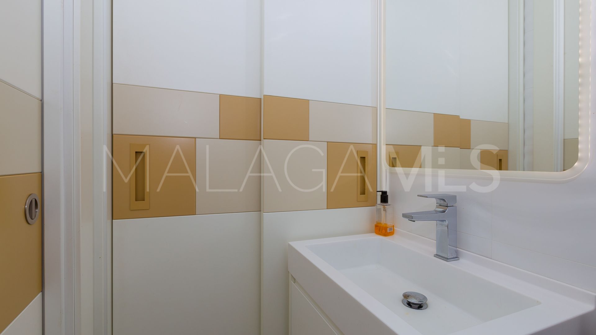 Reihenhaus for sale in Estepona Centre