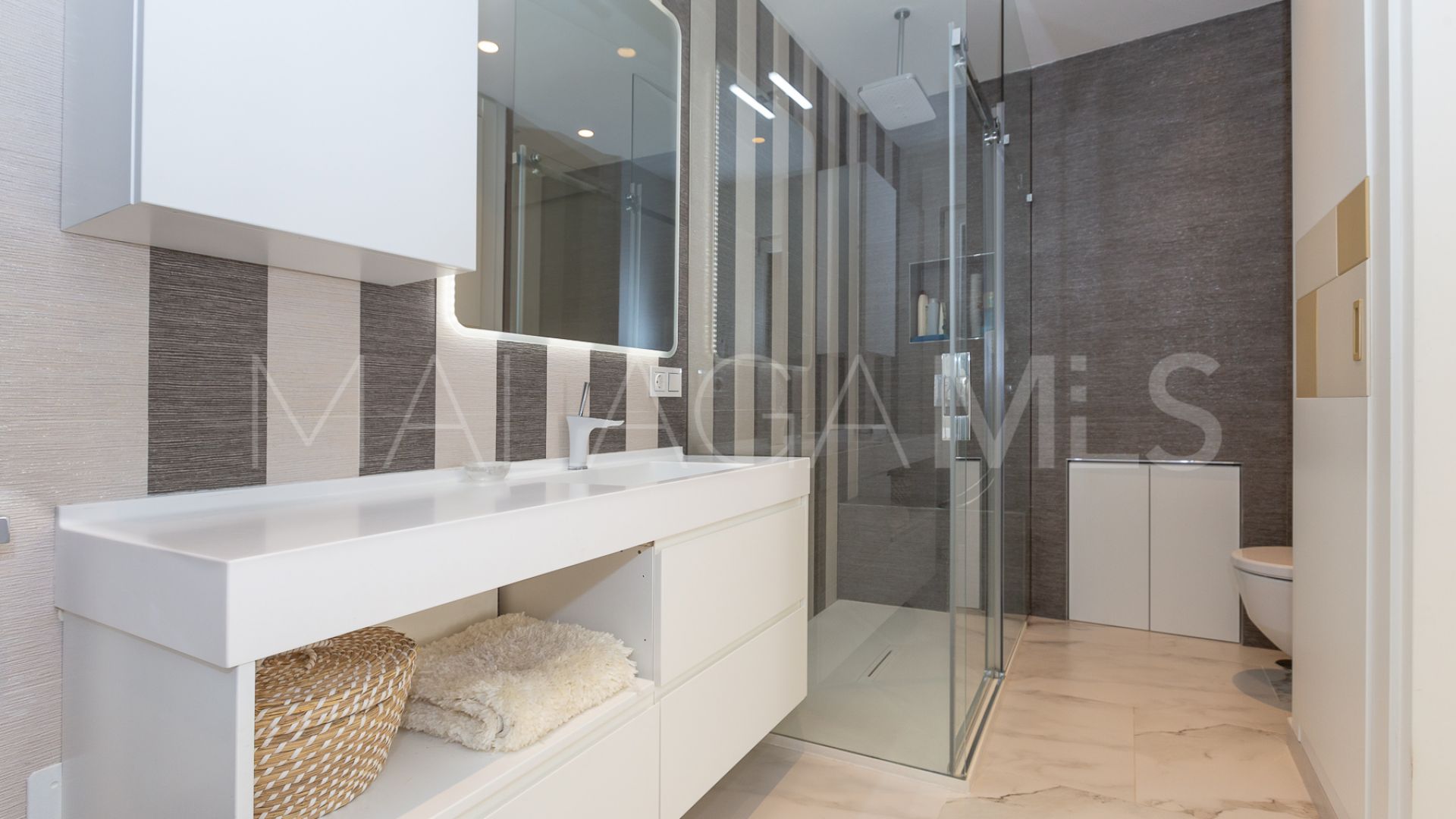 Reihenhaus for sale in Estepona Centre