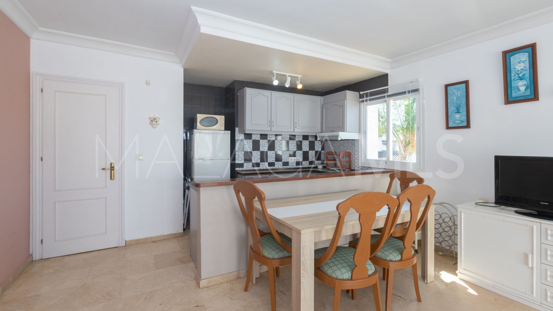 Flat for sale in Benavista