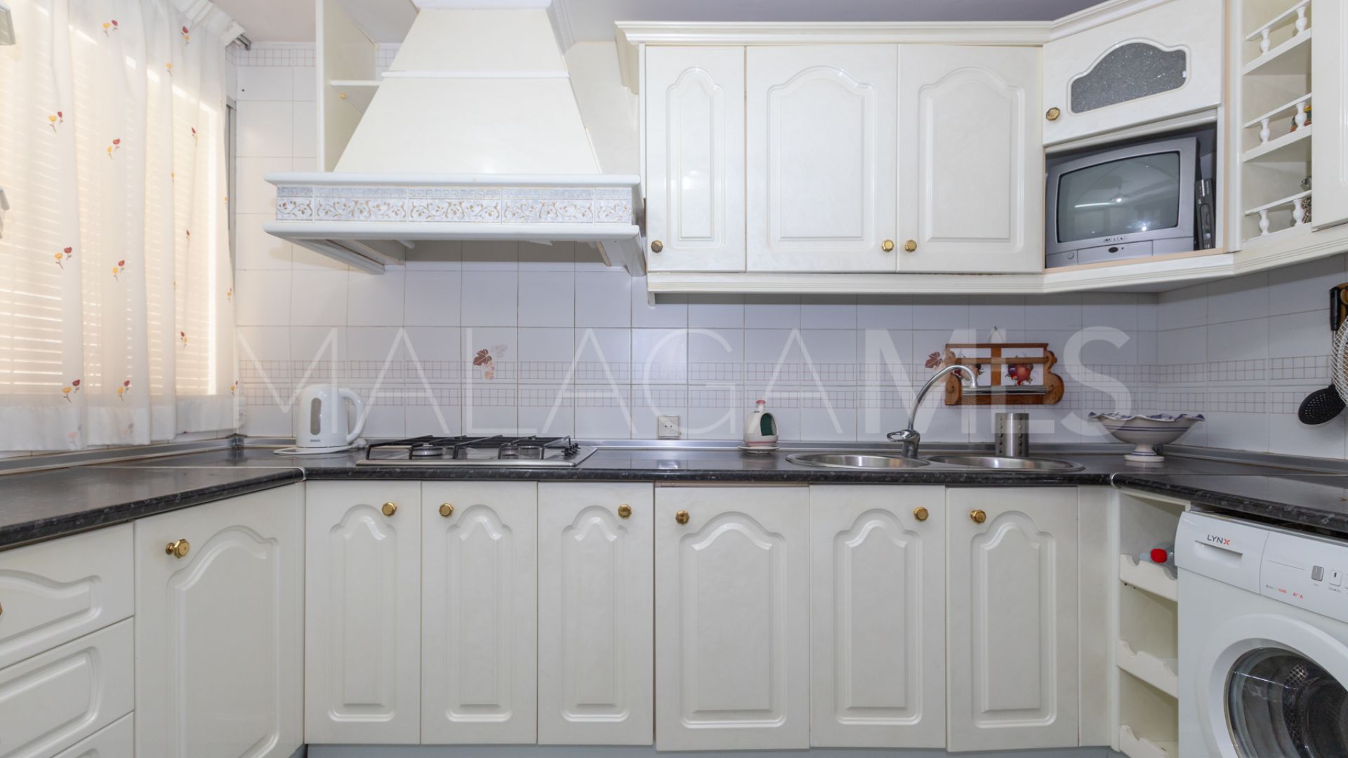Flat for sale in Estepona Centre
