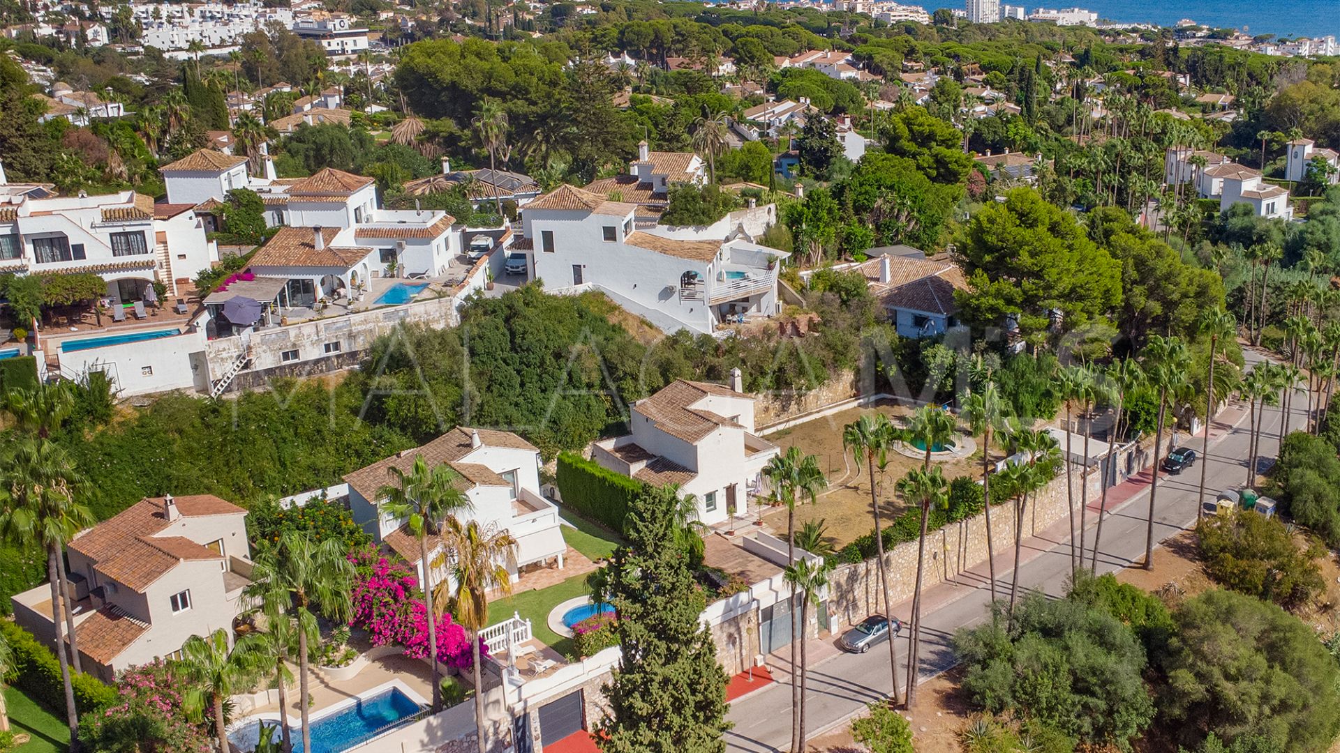Se vende casa in Calahonda with 2 bedrooms