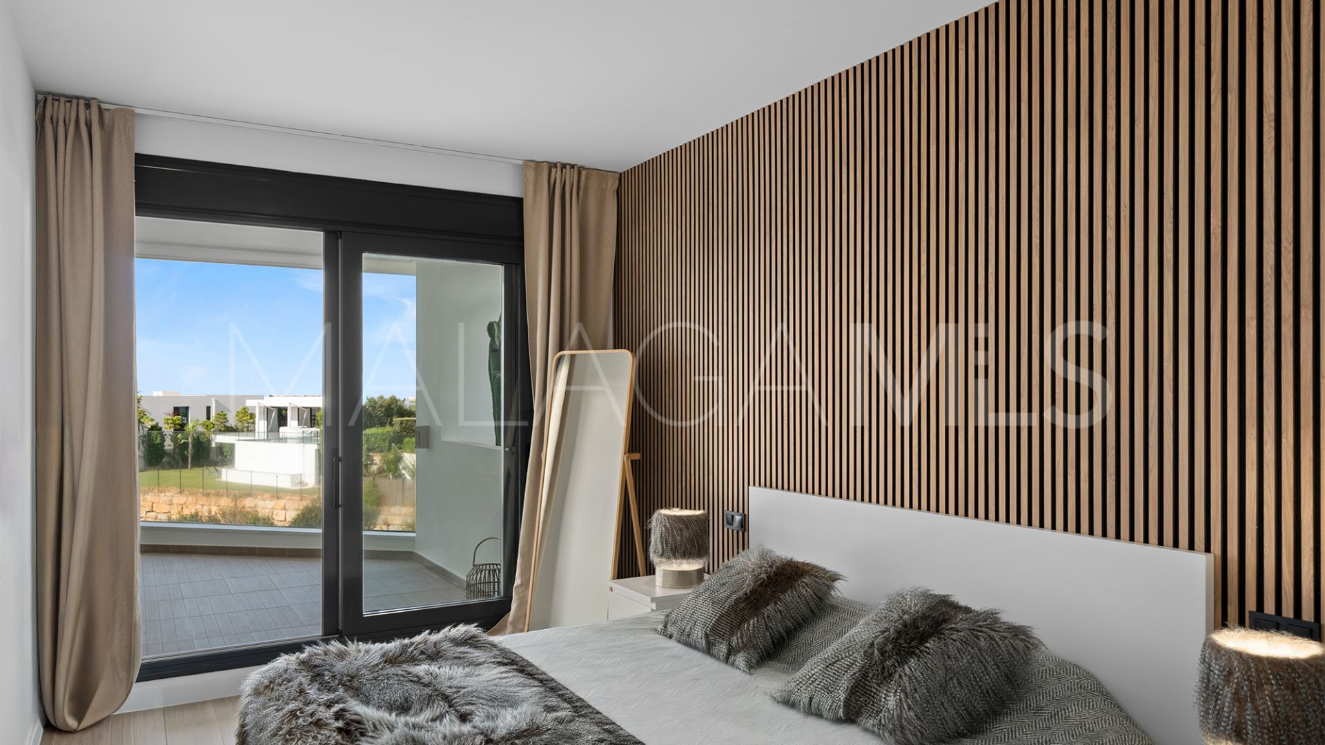 Apartamento planta baja a la venta in Cabopino