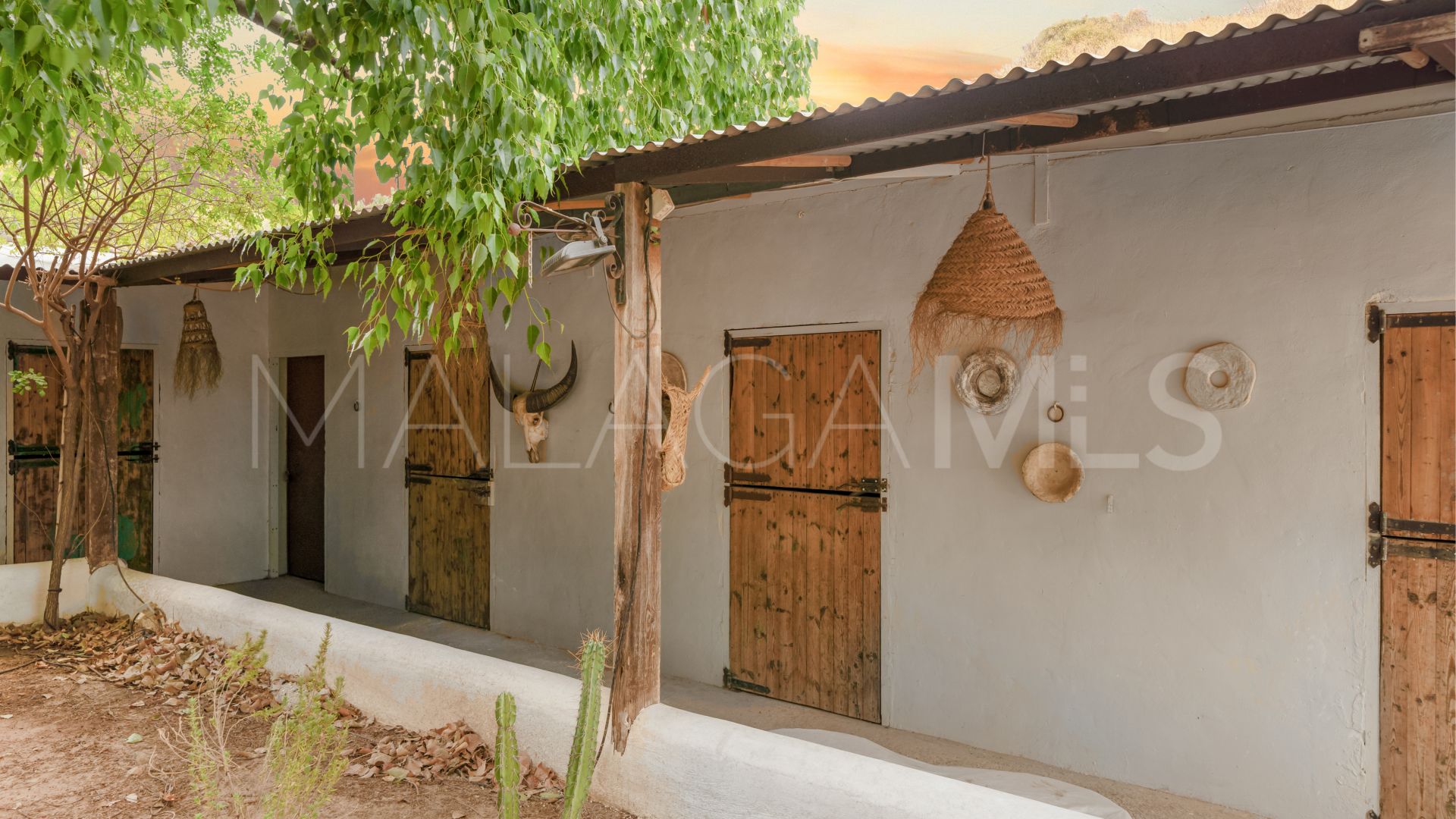 Finca for sale in Cala de Mijas
