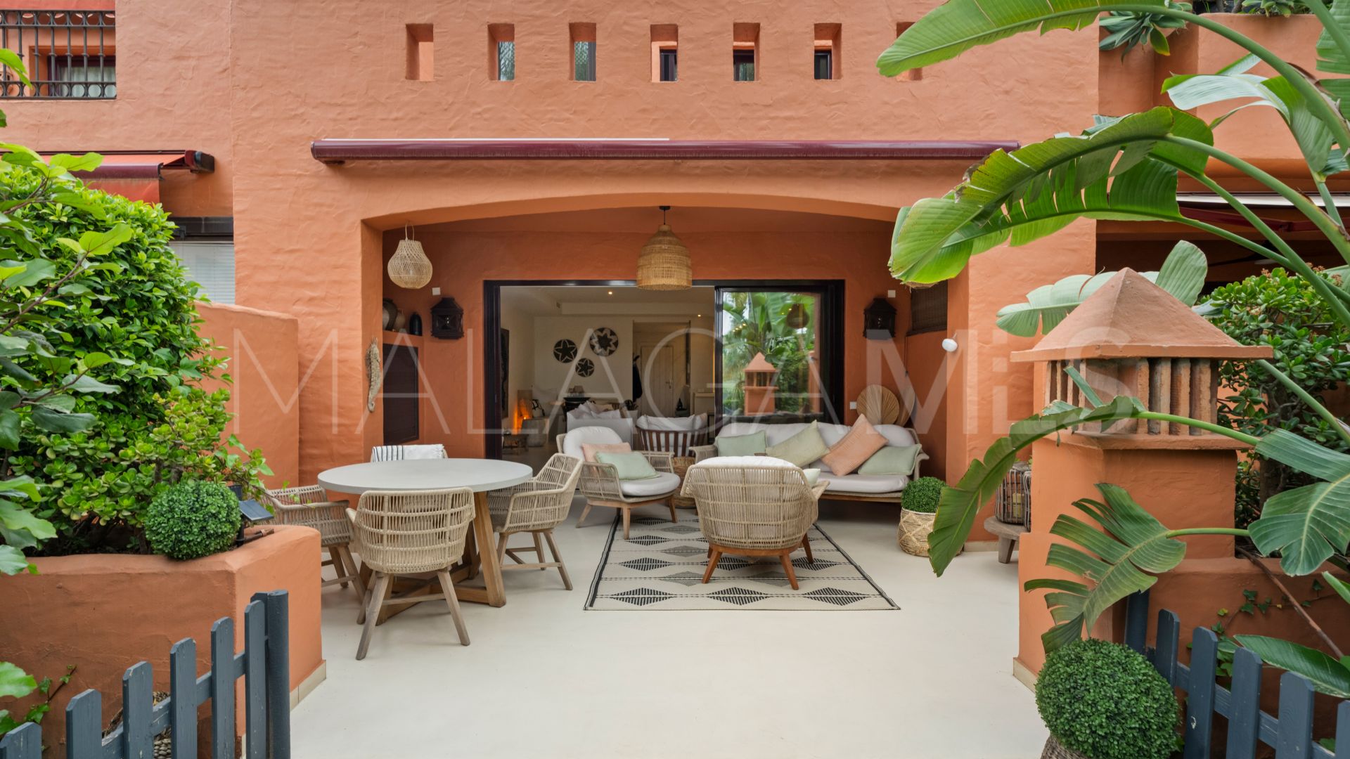 Radhus for sale in Altos de Puente Romano