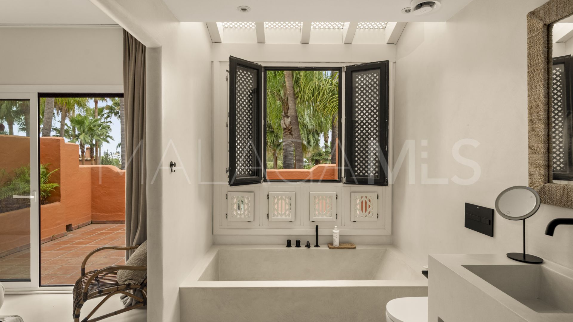 Radhus for sale in Altos de Puente Romano