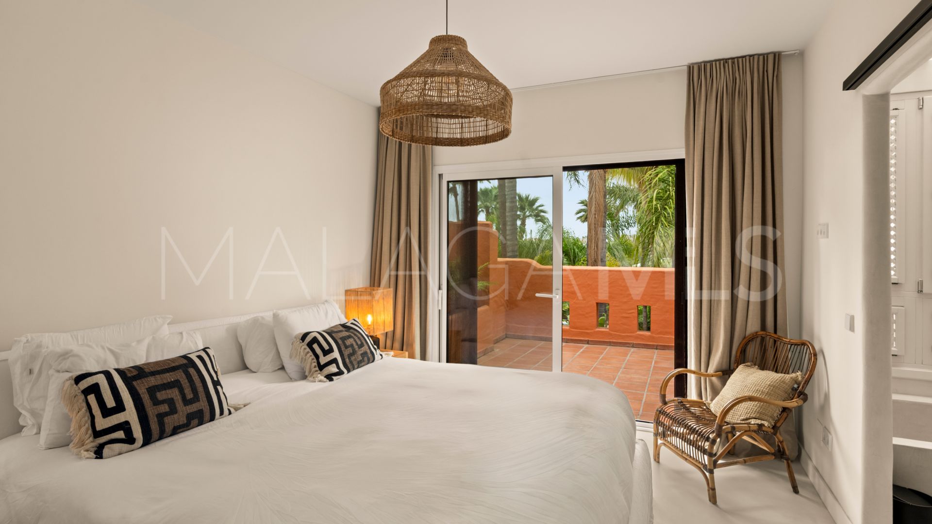 Radhus for sale in Altos de Puente Romano