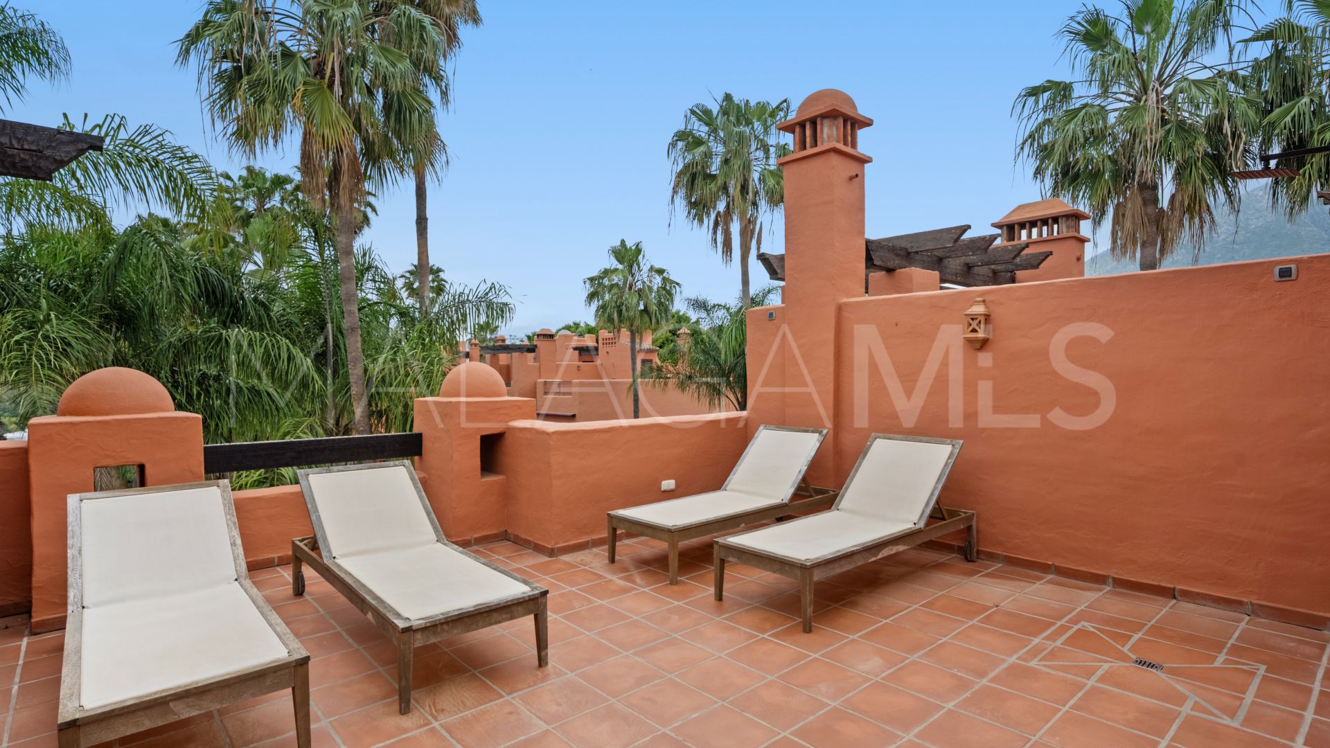 Radhus for sale in Altos de Puente Romano