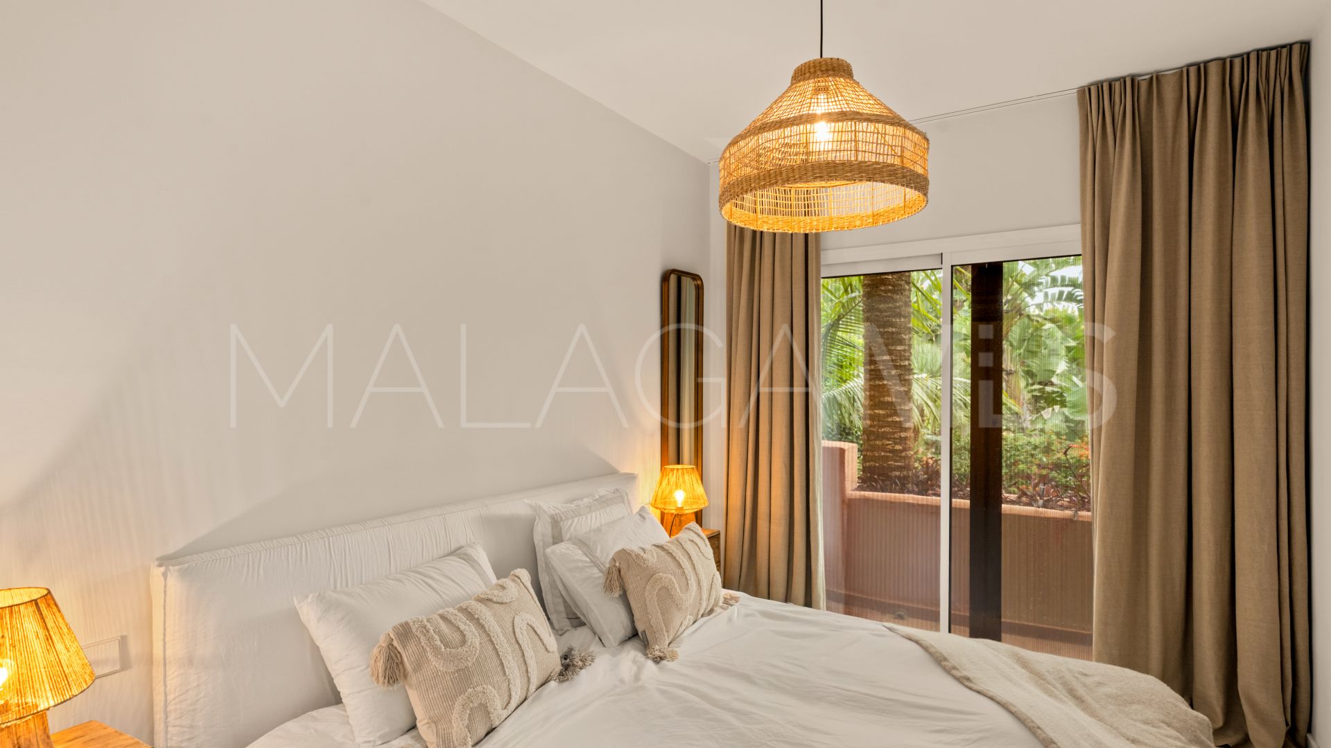 Radhus for sale in Altos de Puente Romano