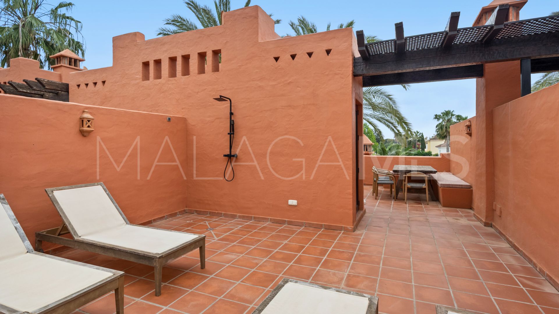 Radhus for sale in Altos de Puente Romano