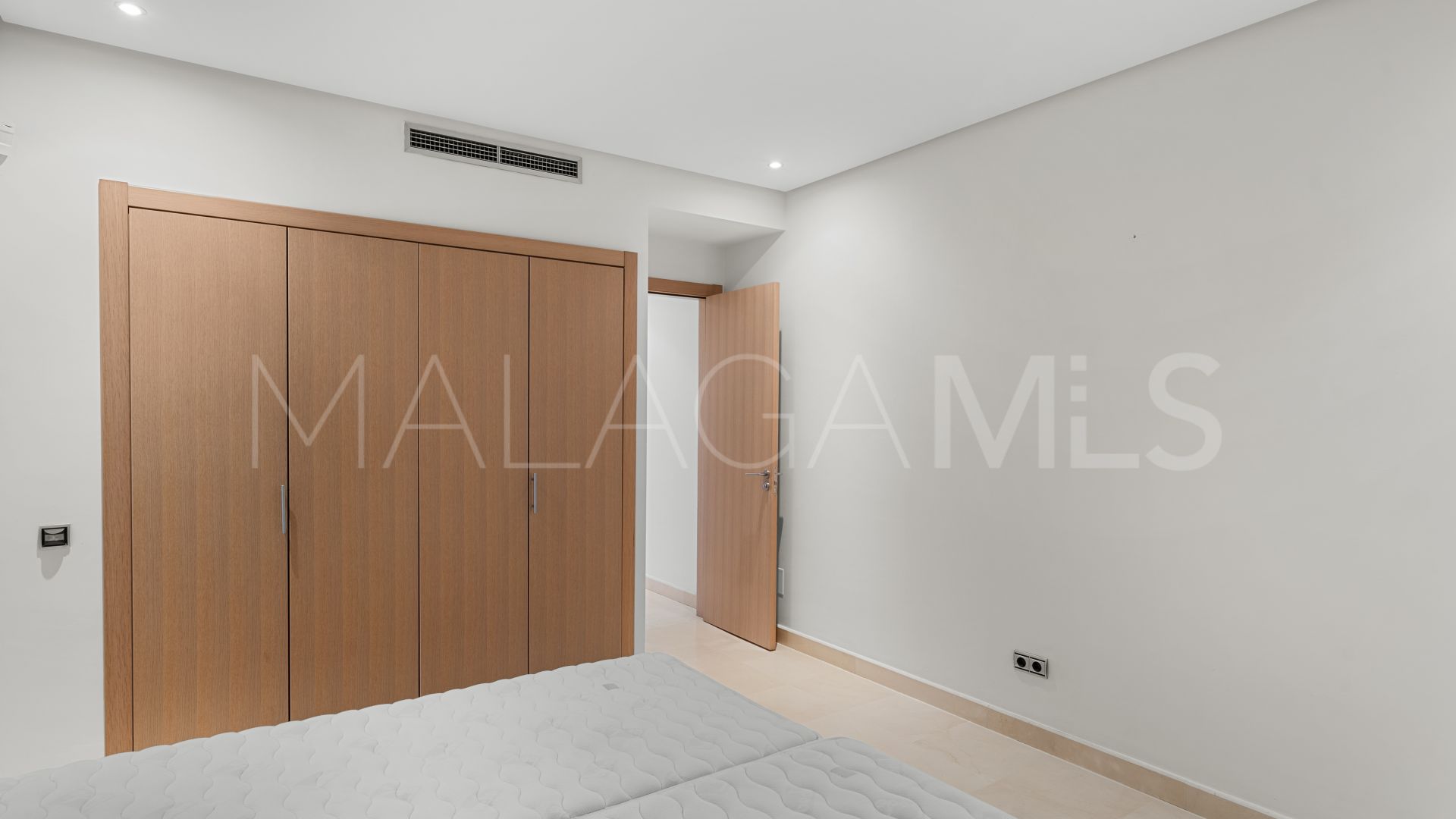 Apartamento for sale in Marbella Golden Mile with 2 bedrooms