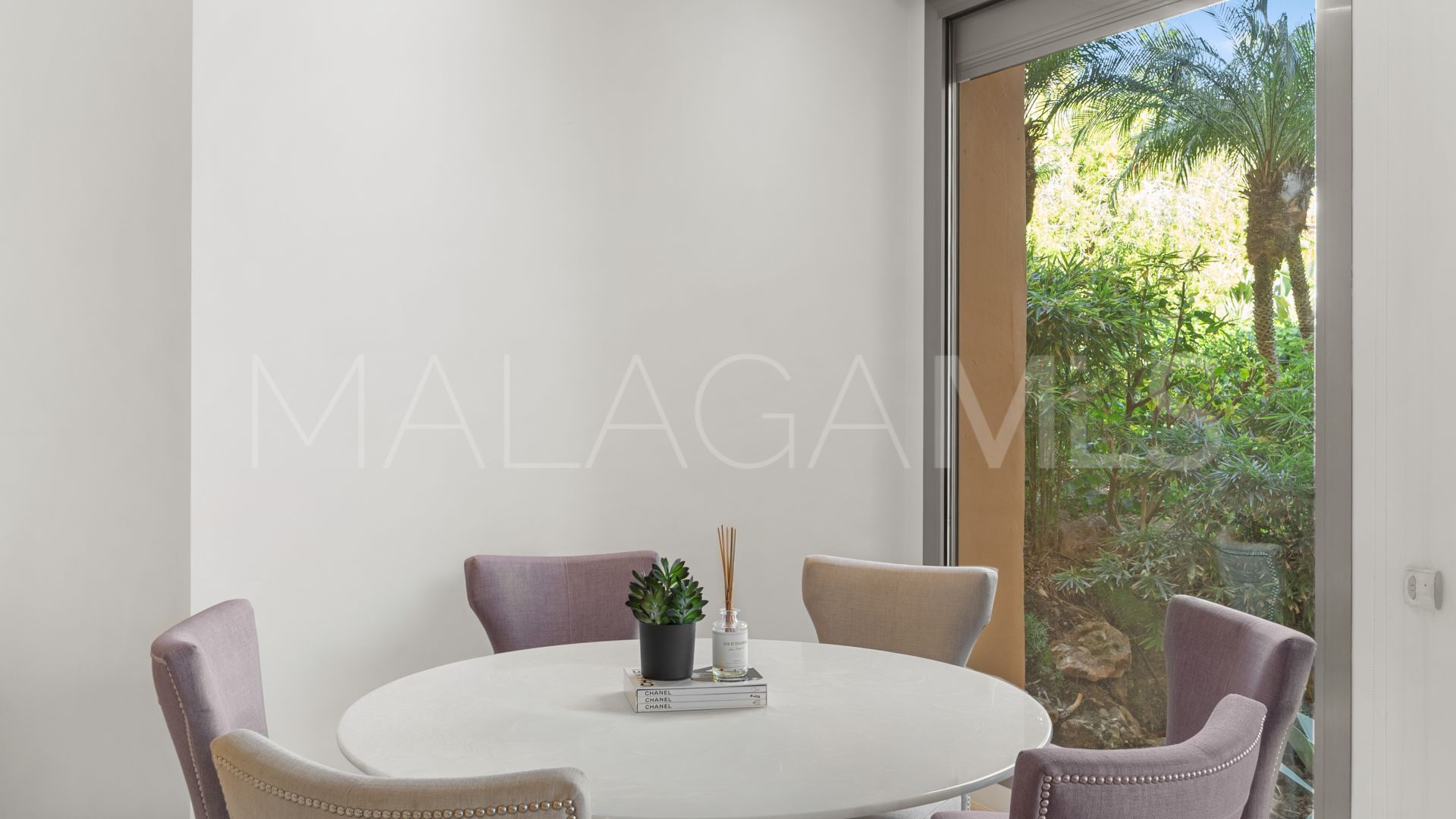 Apartamento for sale in Marbella Golden Mile with 2 bedrooms