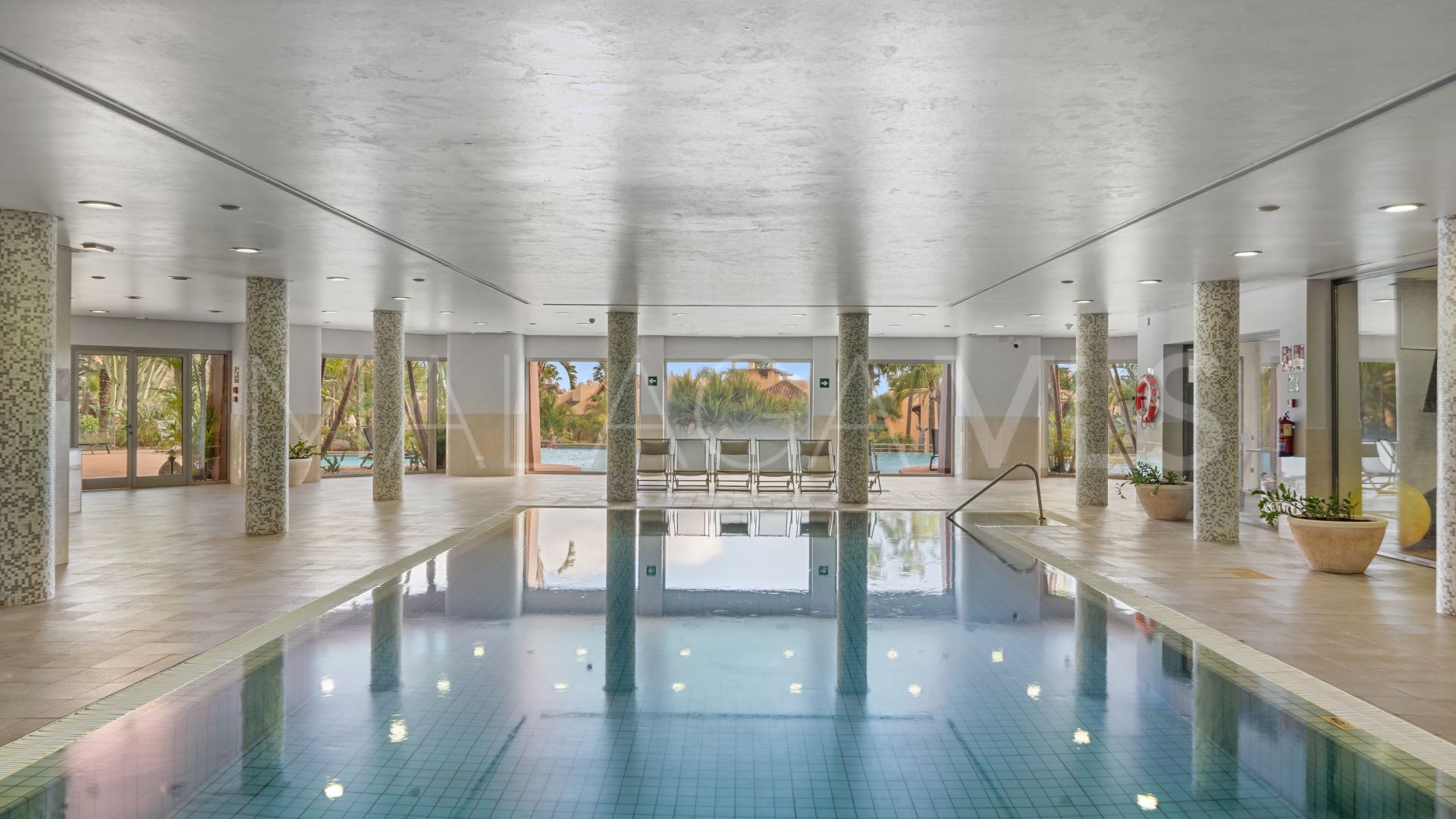 Apartamento for sale in Marbella Golden Mile with 2 bedrooms