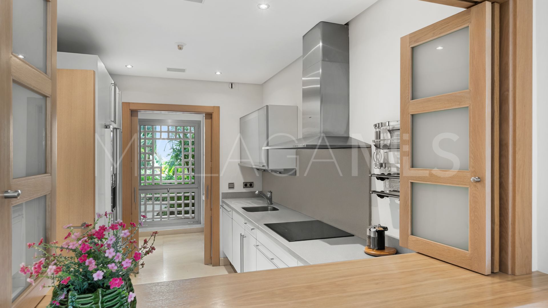 Apartamento for sale in Marbella Golden Mile with 2 bedrooms