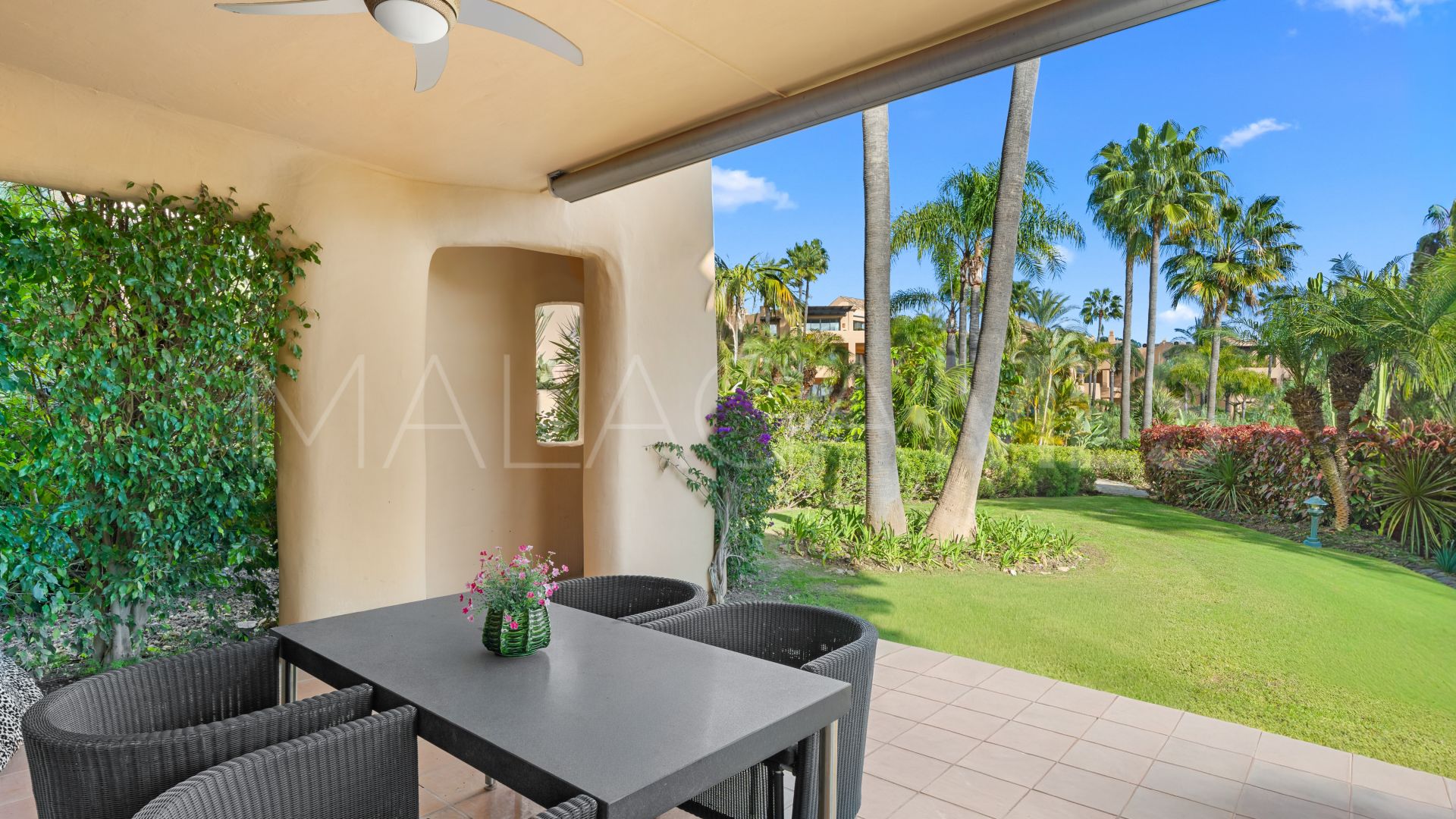 Apartamento for sale in Marbella Golden Mile with 2 bedrooms