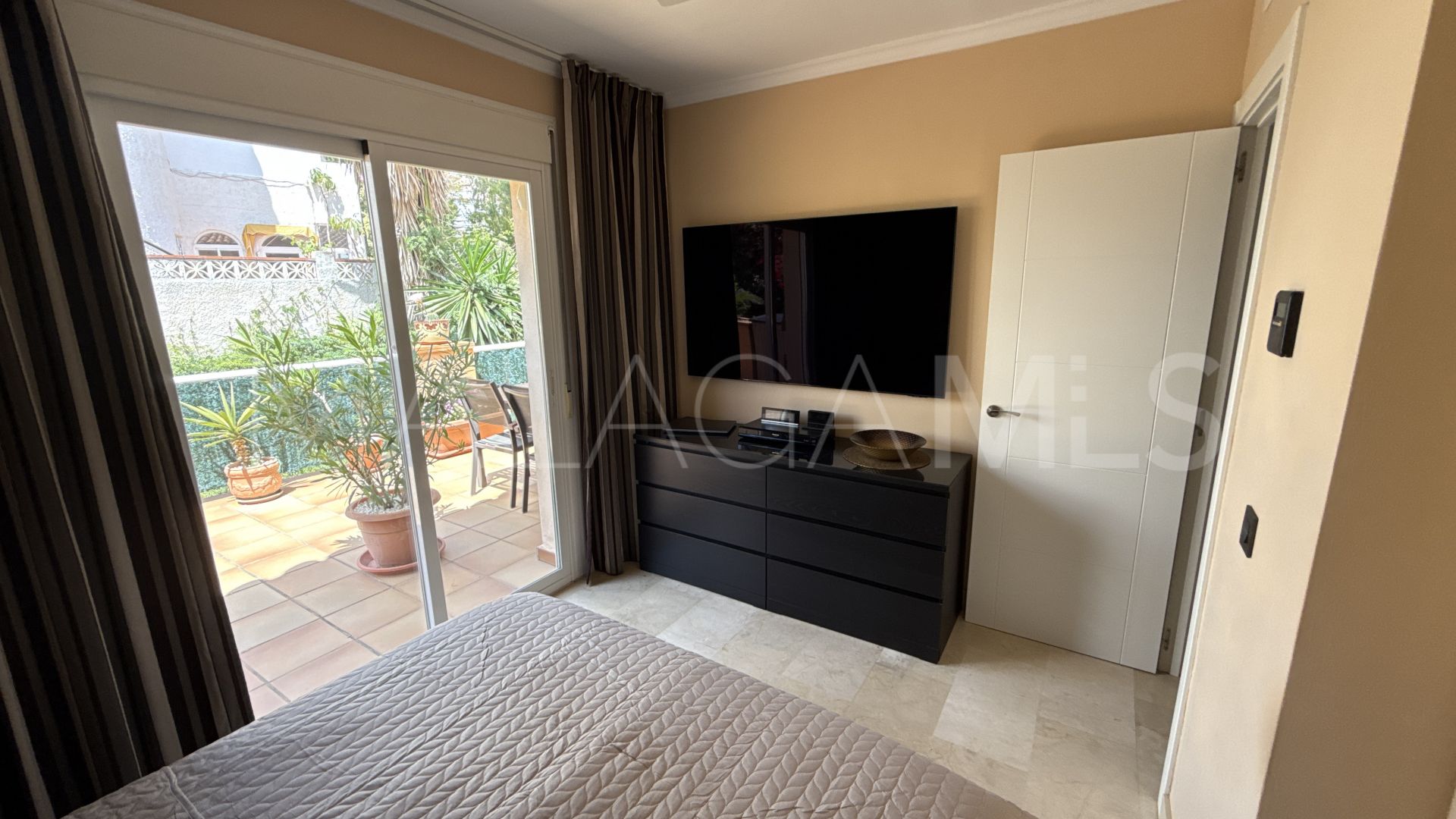 Duplex penthouse for sale in Montealto