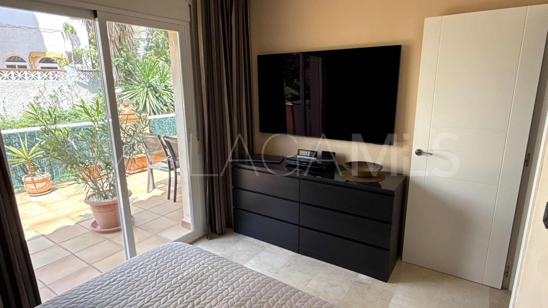 Duplex penthouse for sale in Montealto