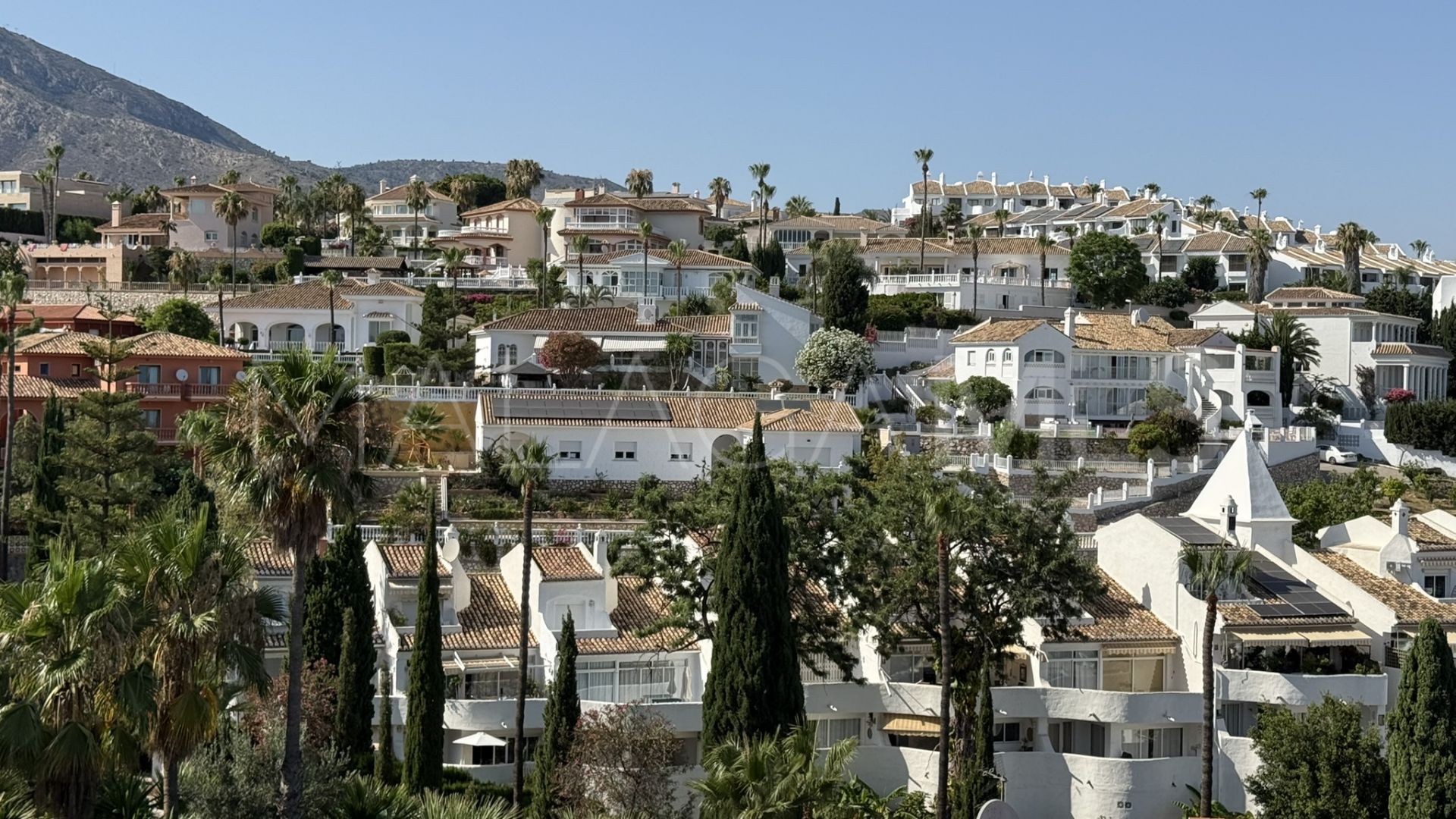Buy adosado in Torrequebrada with 3 bedrooms