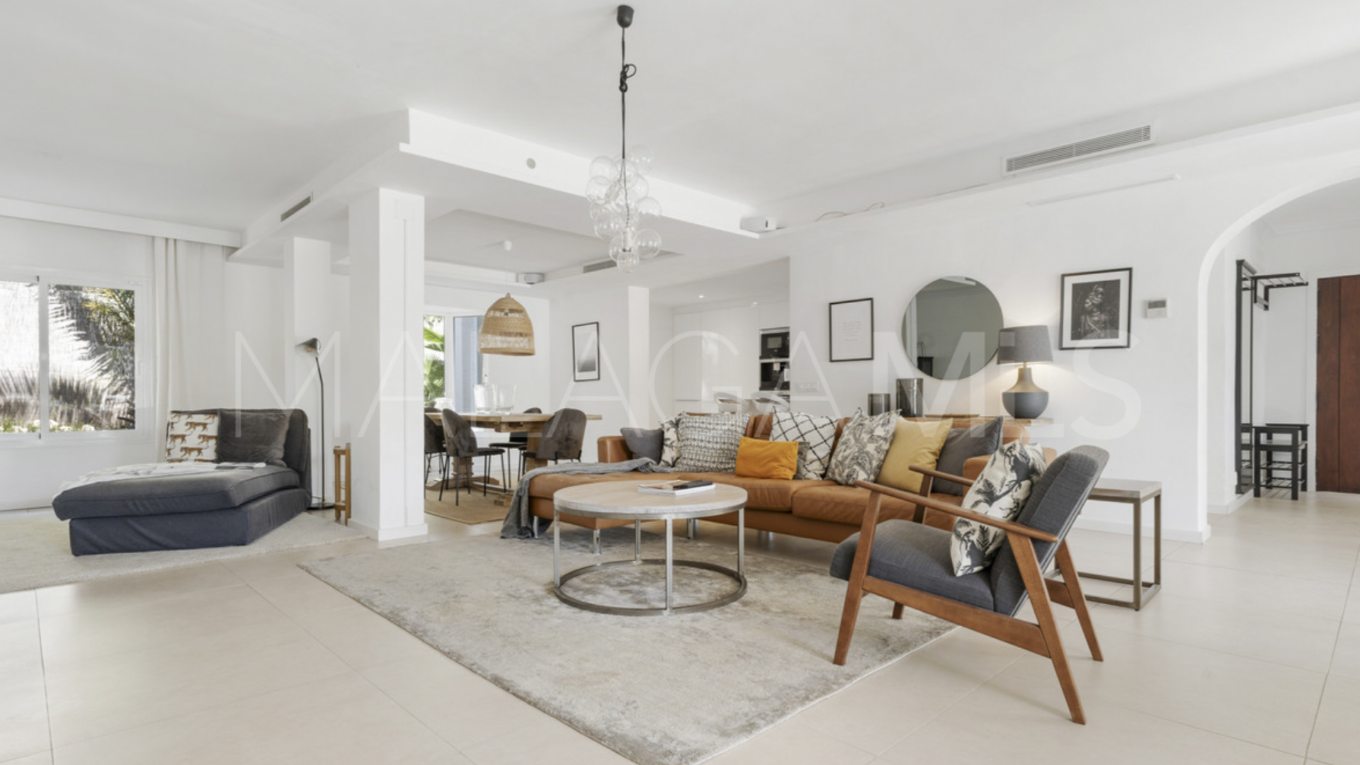 Maison for sale in Nueva Andalucia
