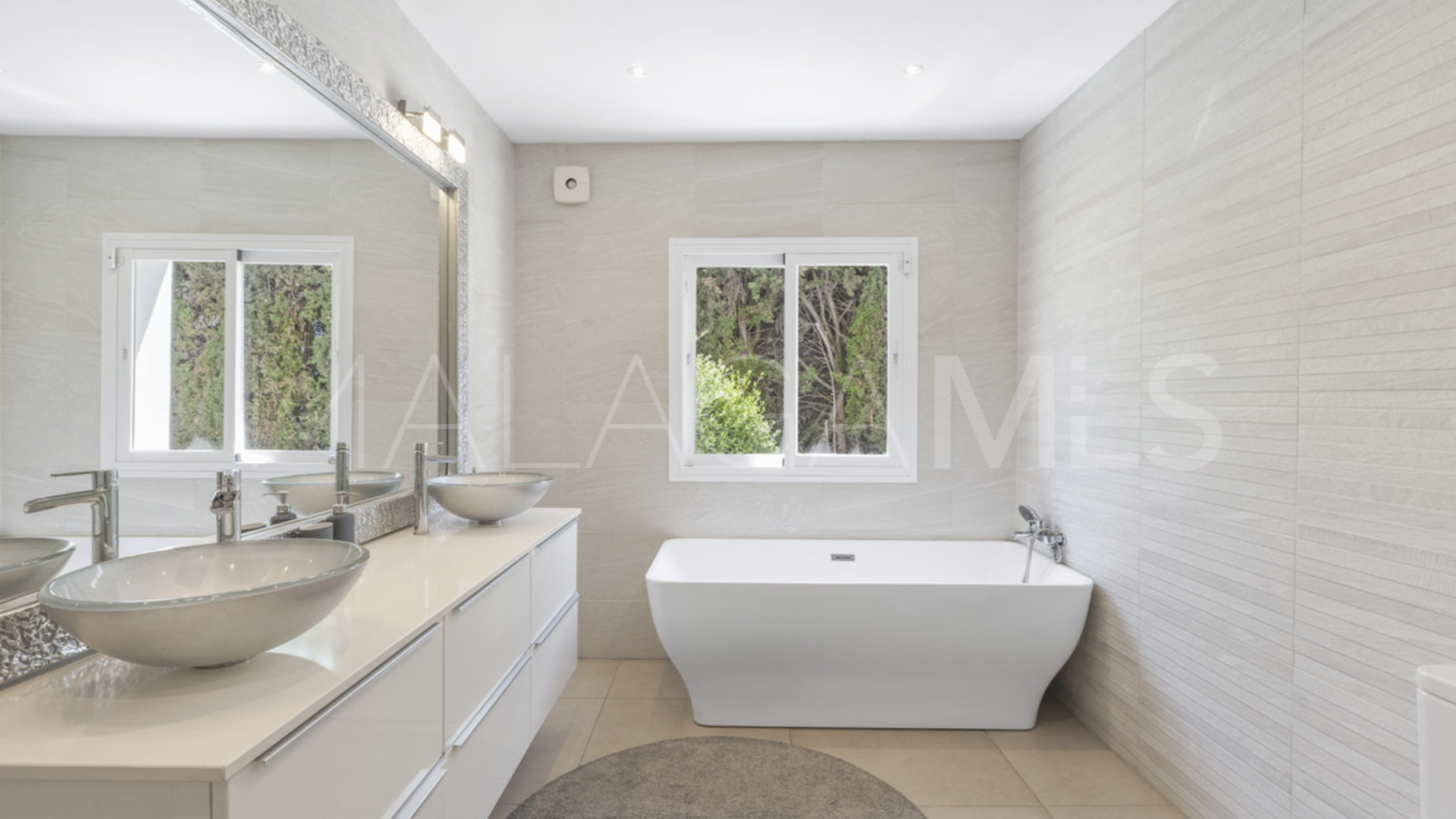 Maison for sale in Nueva Andalucia