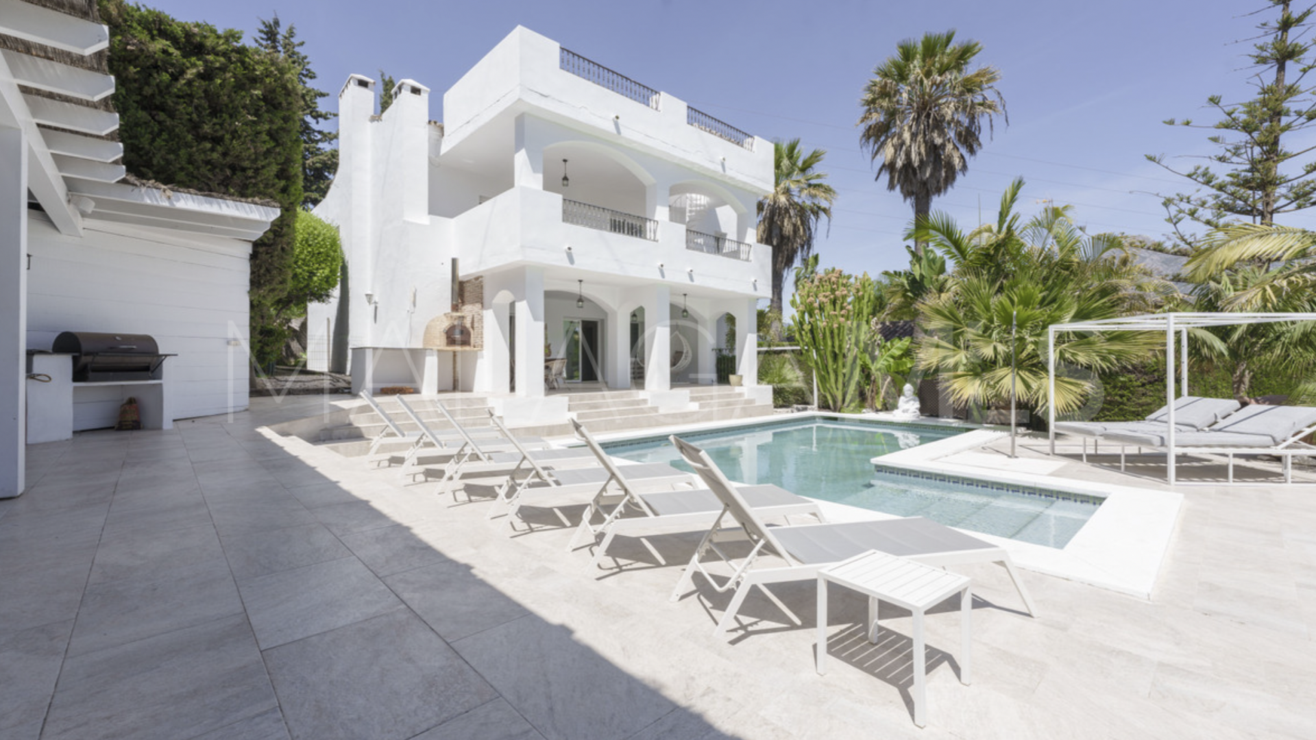 Maison for sale in Nueva Andalucia