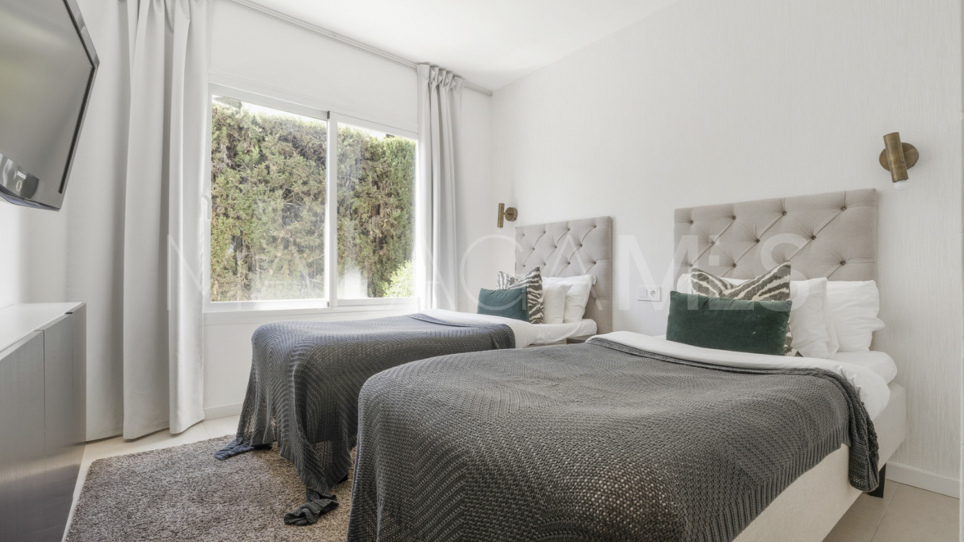 Maison for sale in Nueva Andalucia