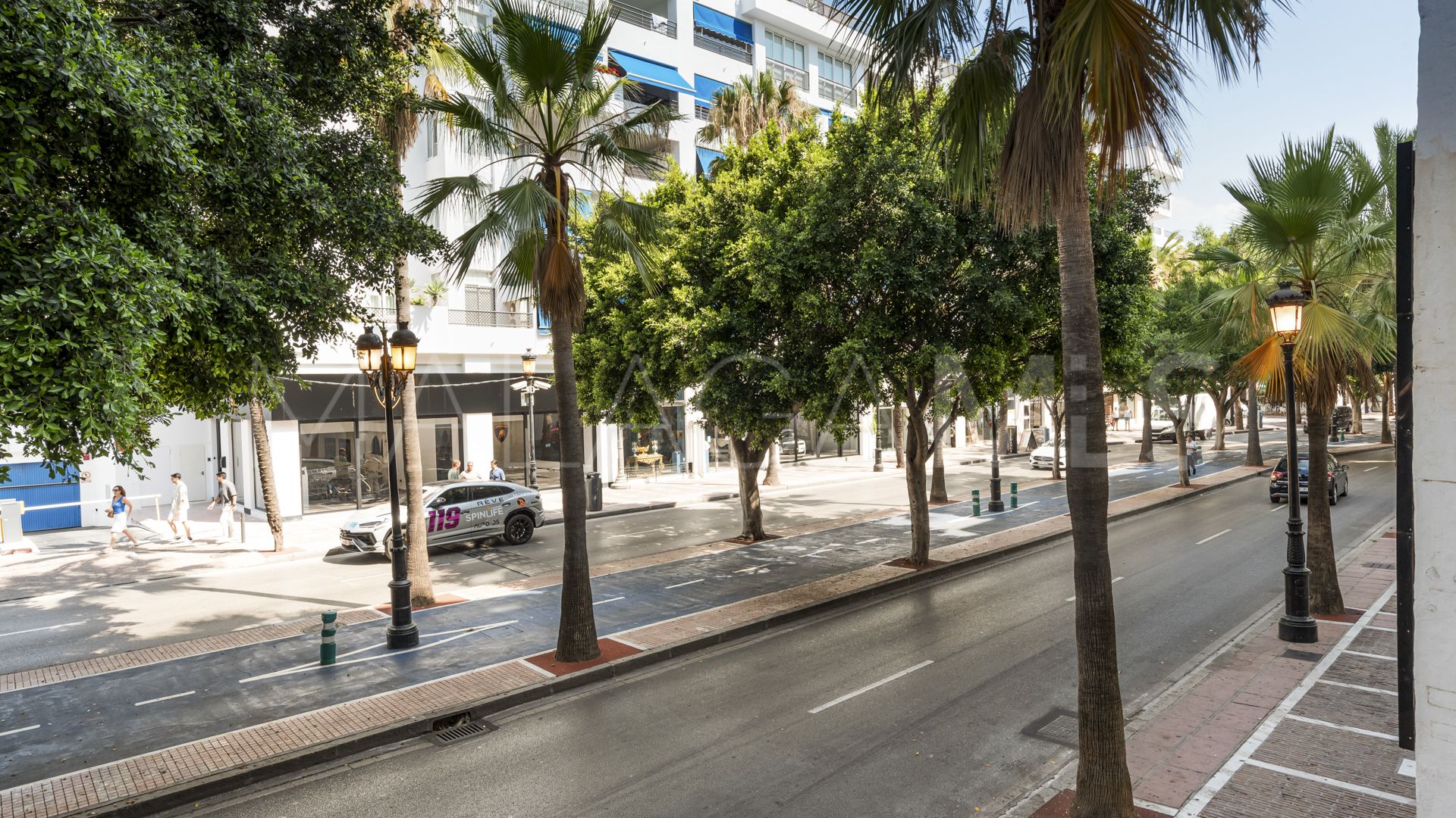 Wohnung for sale in Marbella - Puerto Banus