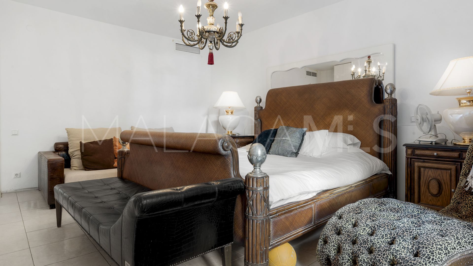 Wohnung for sale in Marbella - Puerto Banus