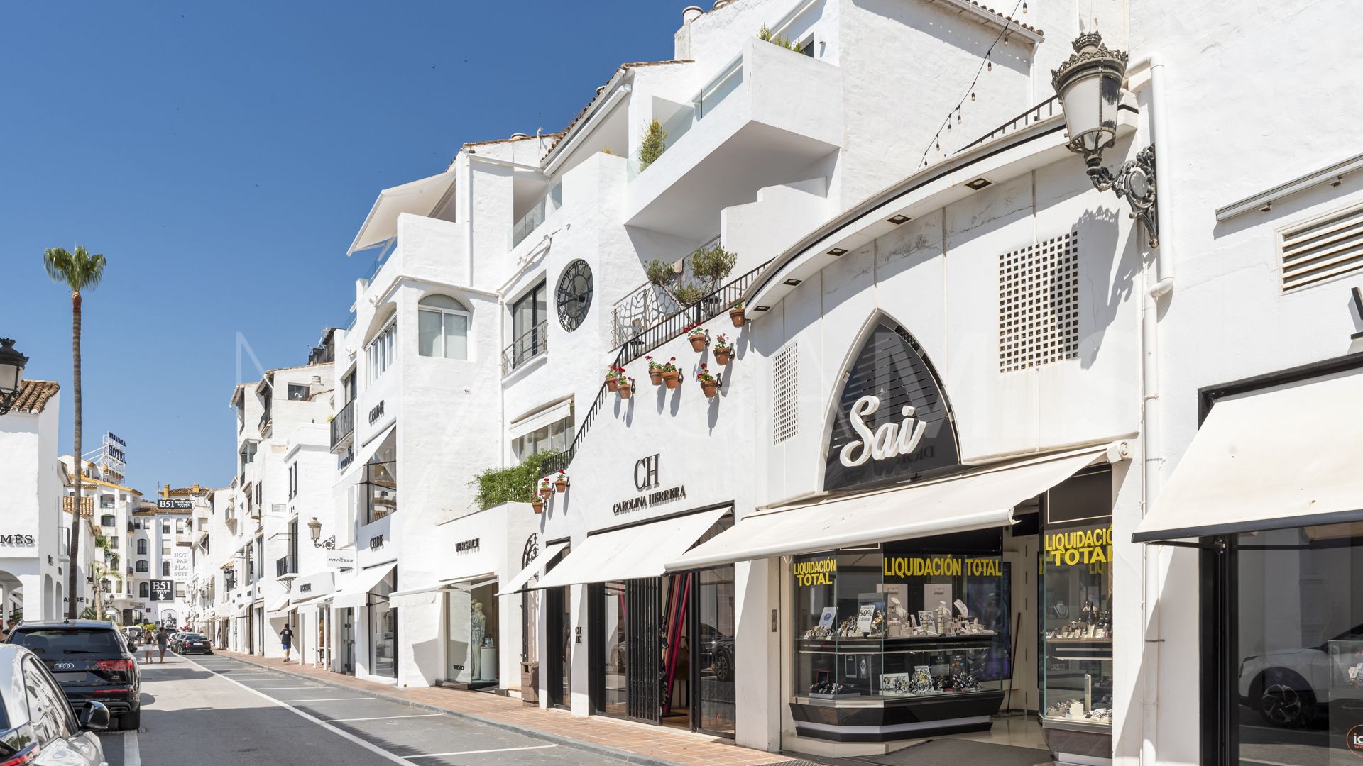 Wohnung for sale in Marbella - Puerto Banus