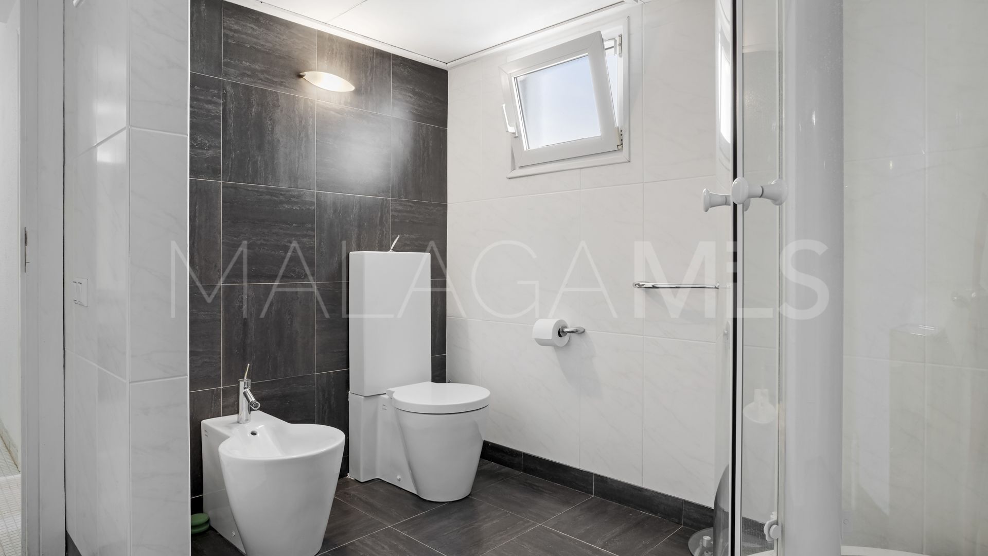 Wohnung for sale in Marbella - Puerto Banus