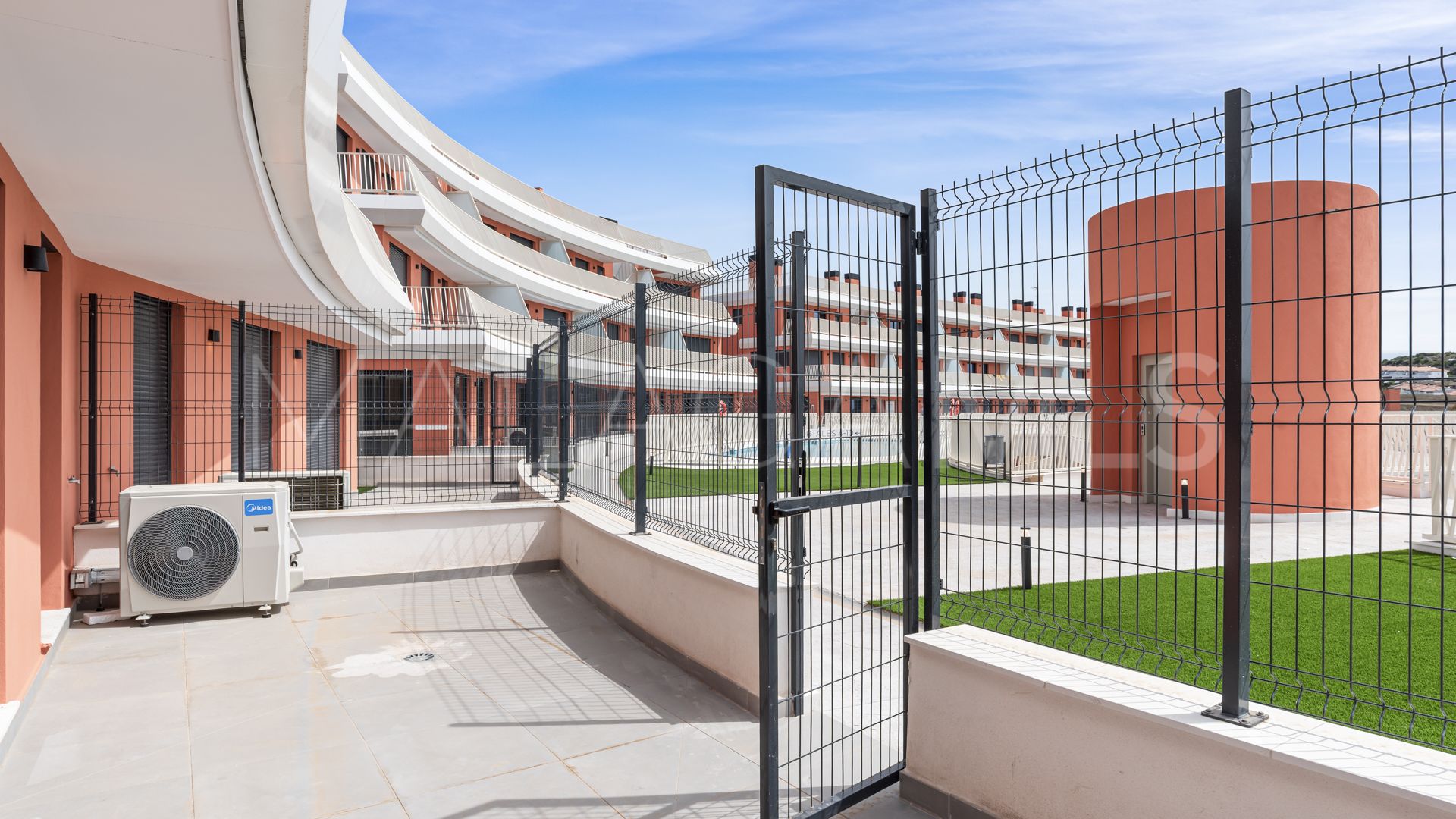 For sale ground floor apartment in Mijas