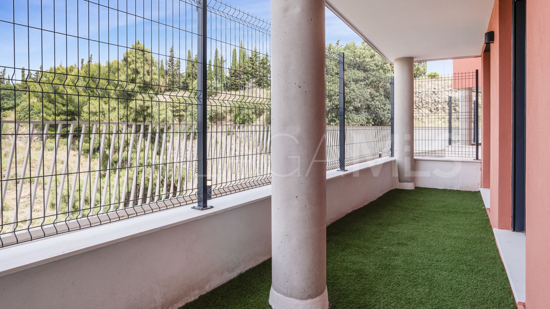 For sale ground floor apartment in Mijas