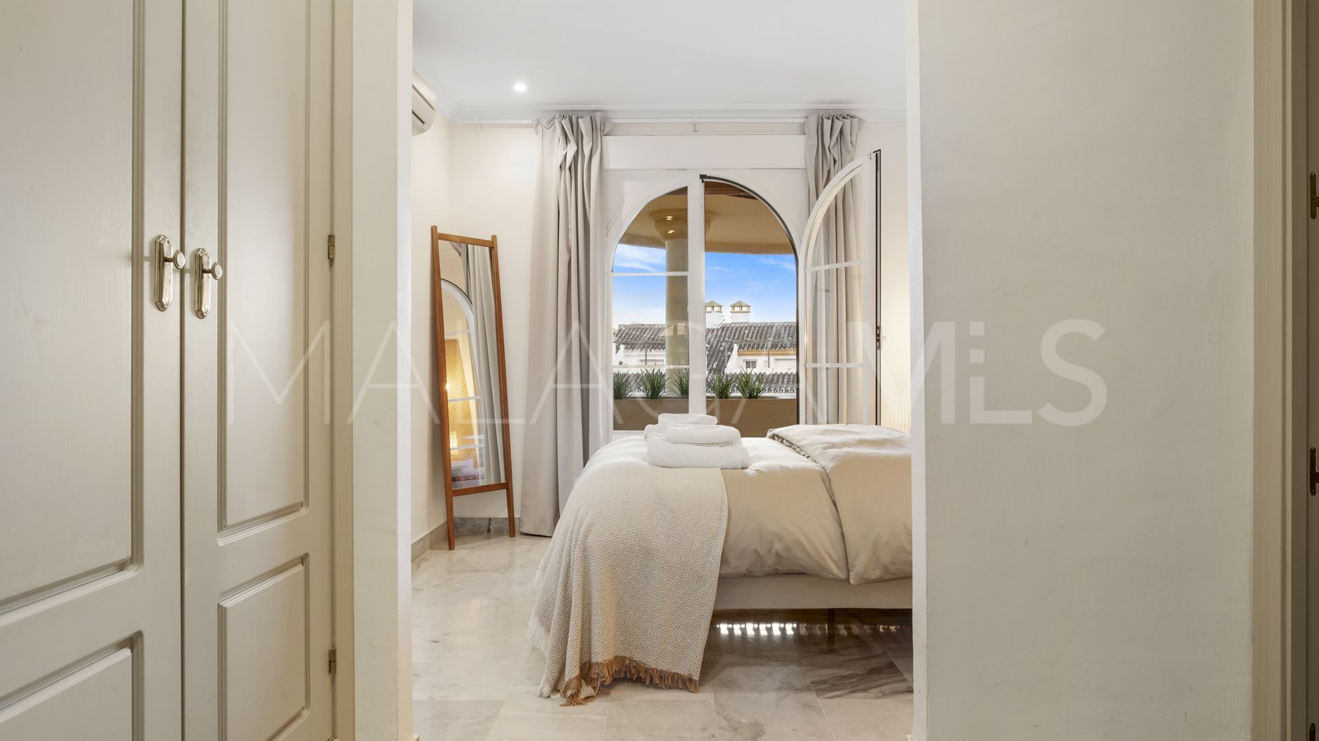 Lägenhet for sale in Nueva Andalucia