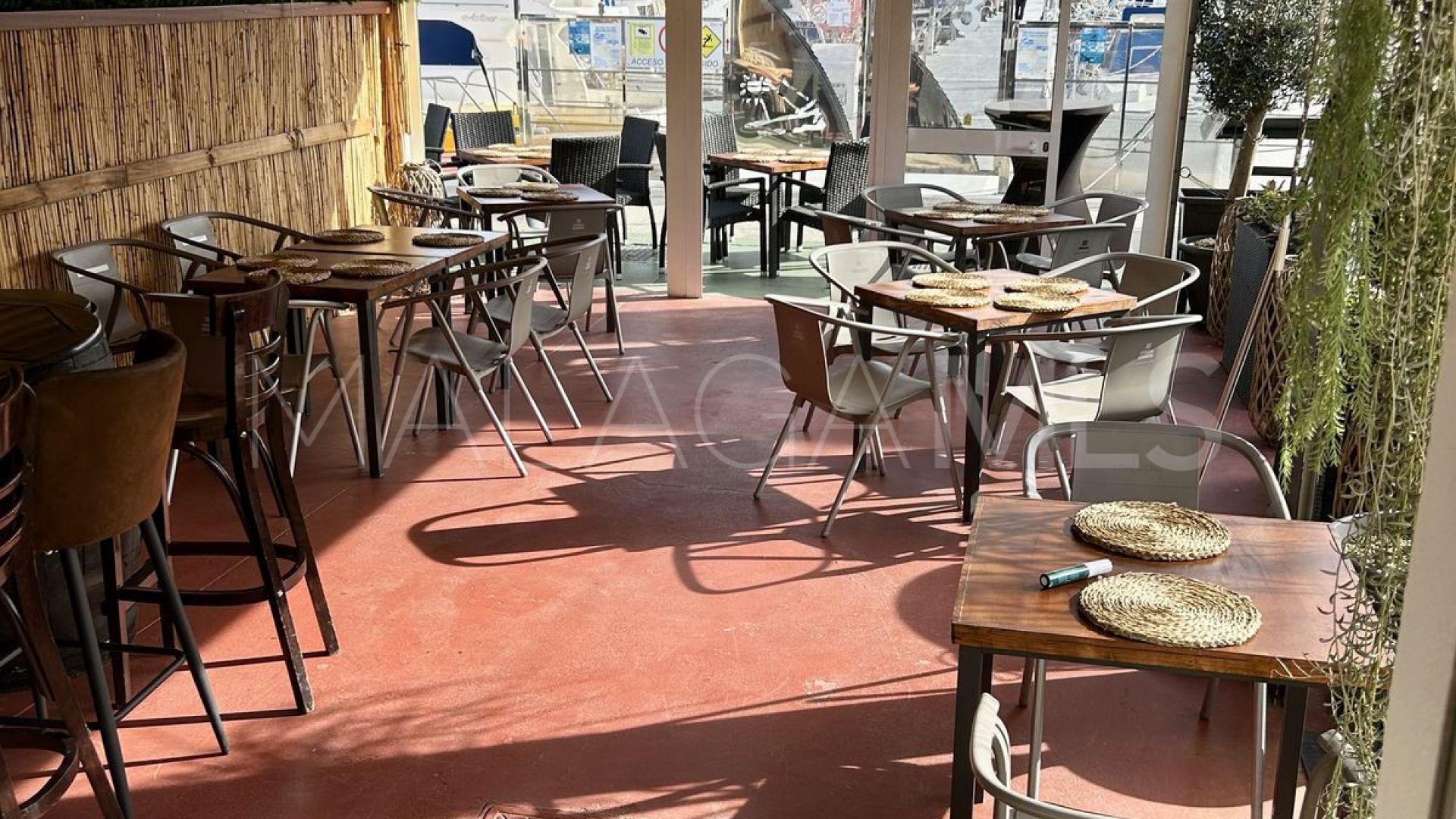 Fuengirola Puerto bar for sale
