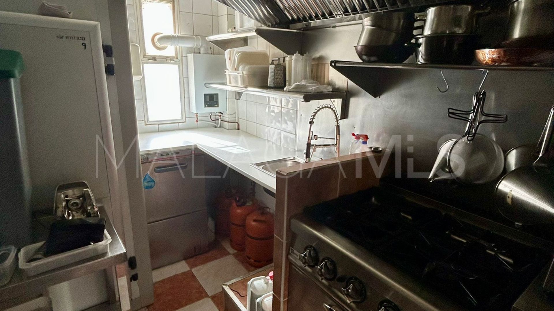 Fuengirola Puerto bar for sale