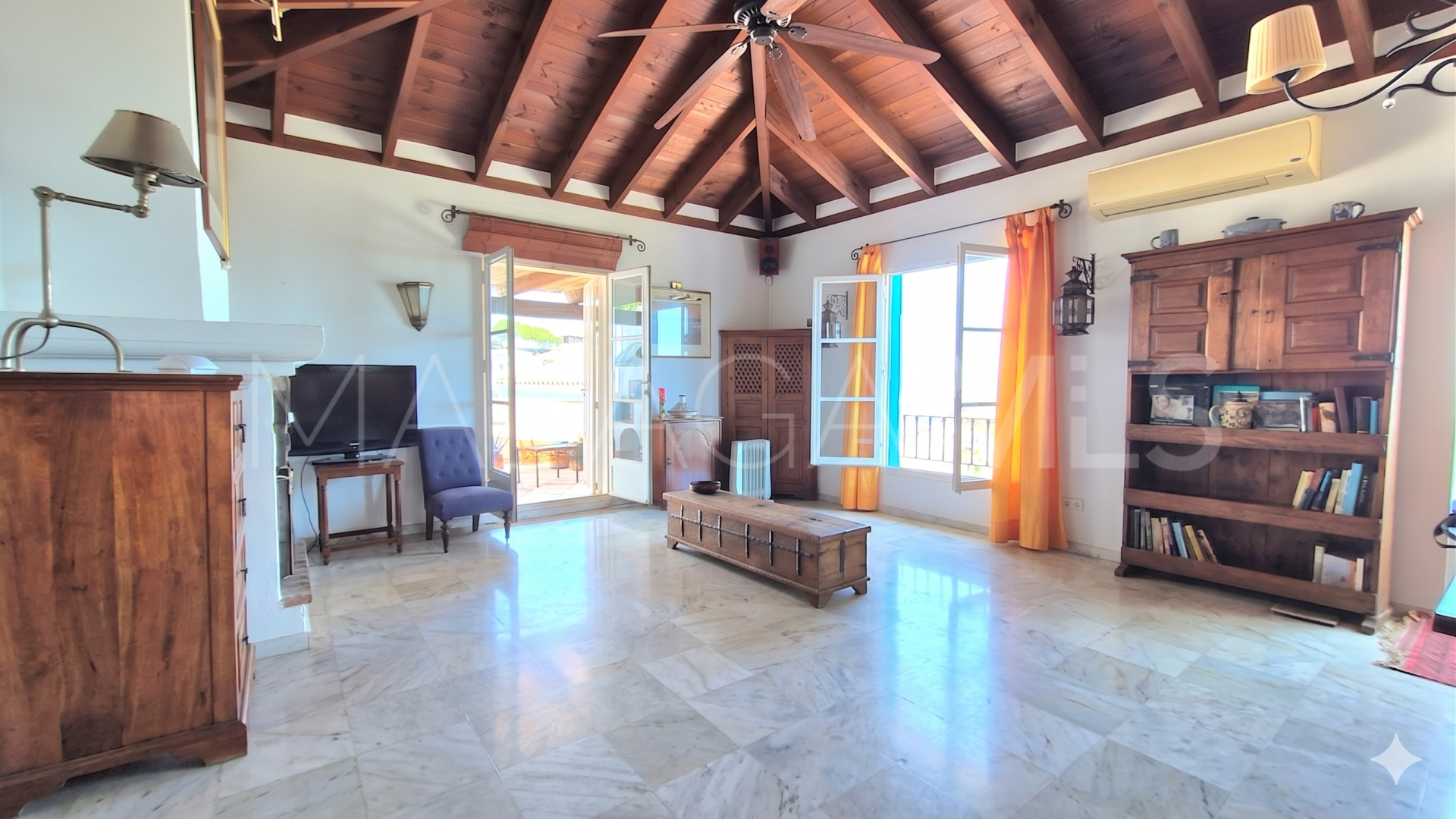 Hus i byn for sale in El Madroñal