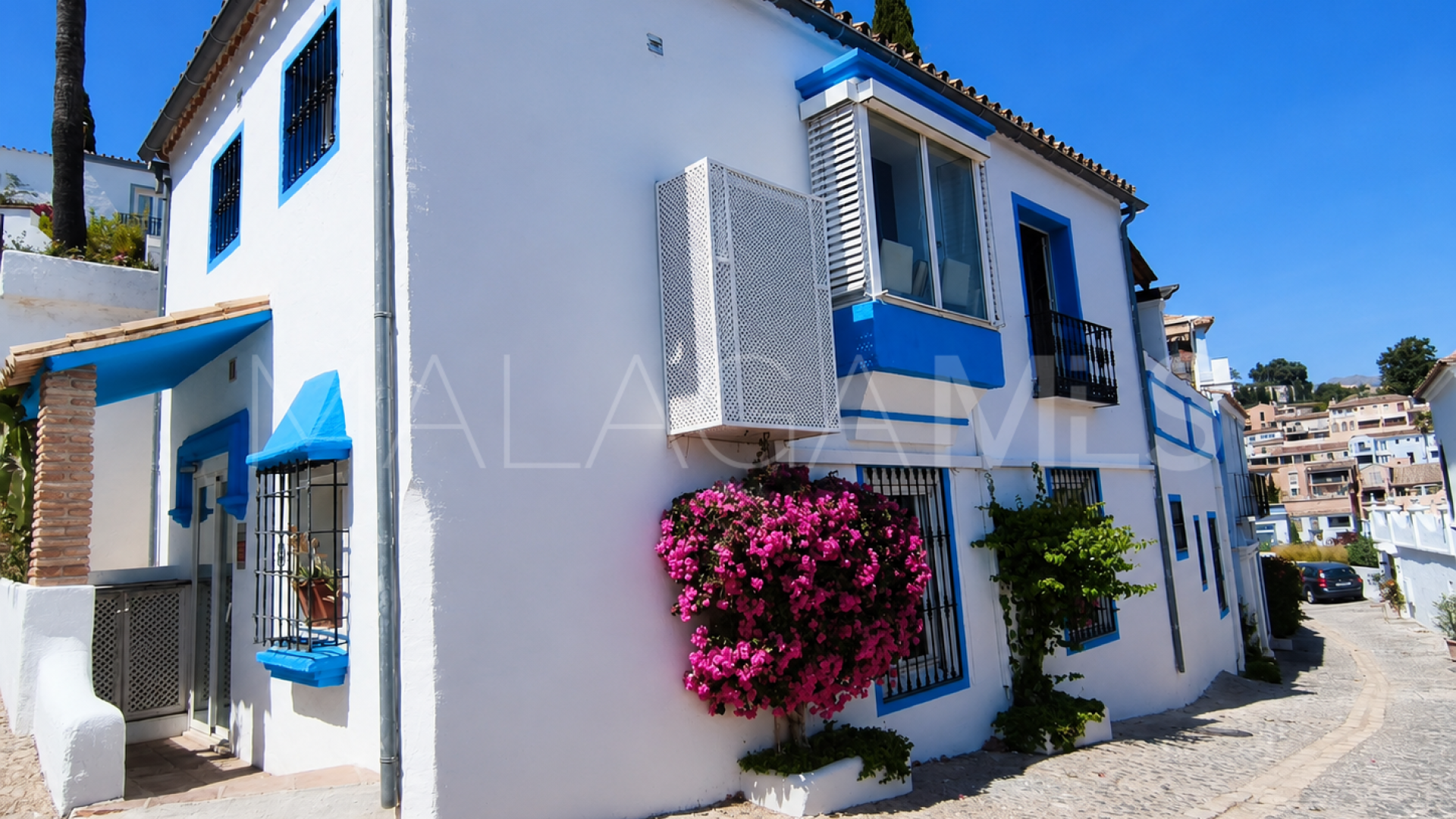 Hus i byn for sale in El Madroñal