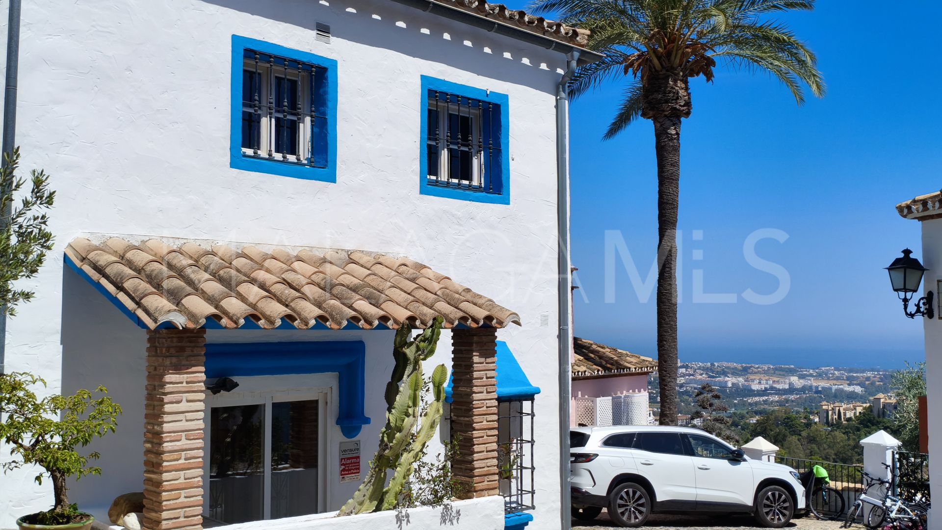 Hus i byn for sale in El Madroñal