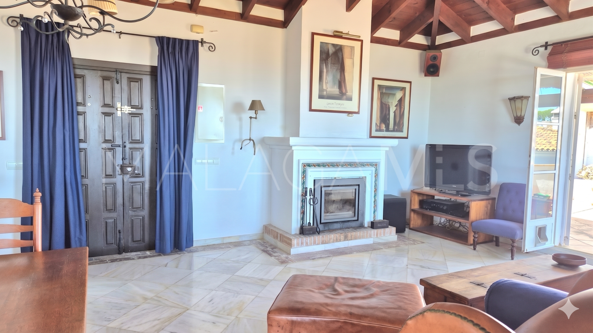 Hus i byn for sale in El Madroñal