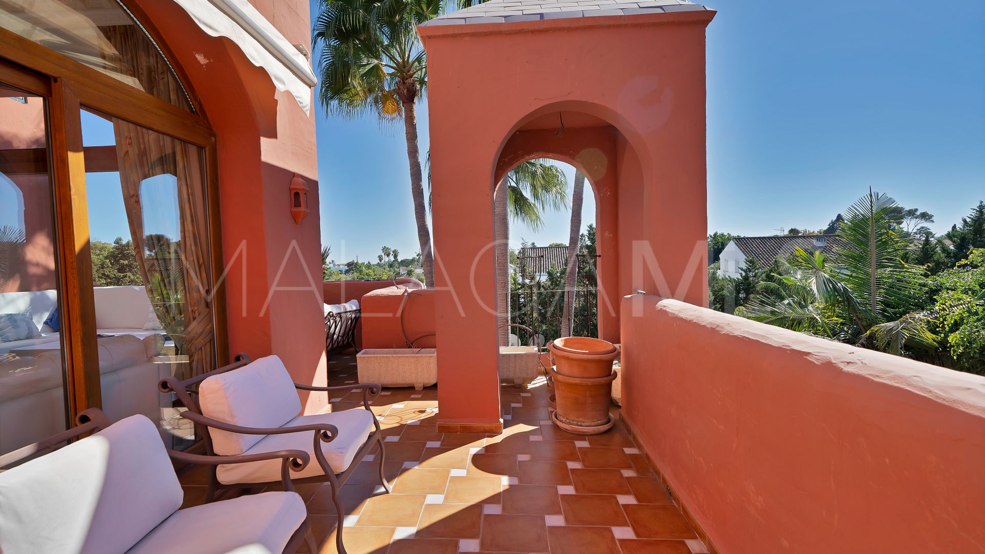 Guadalmina Baja 5 bedrooms triplex for sale