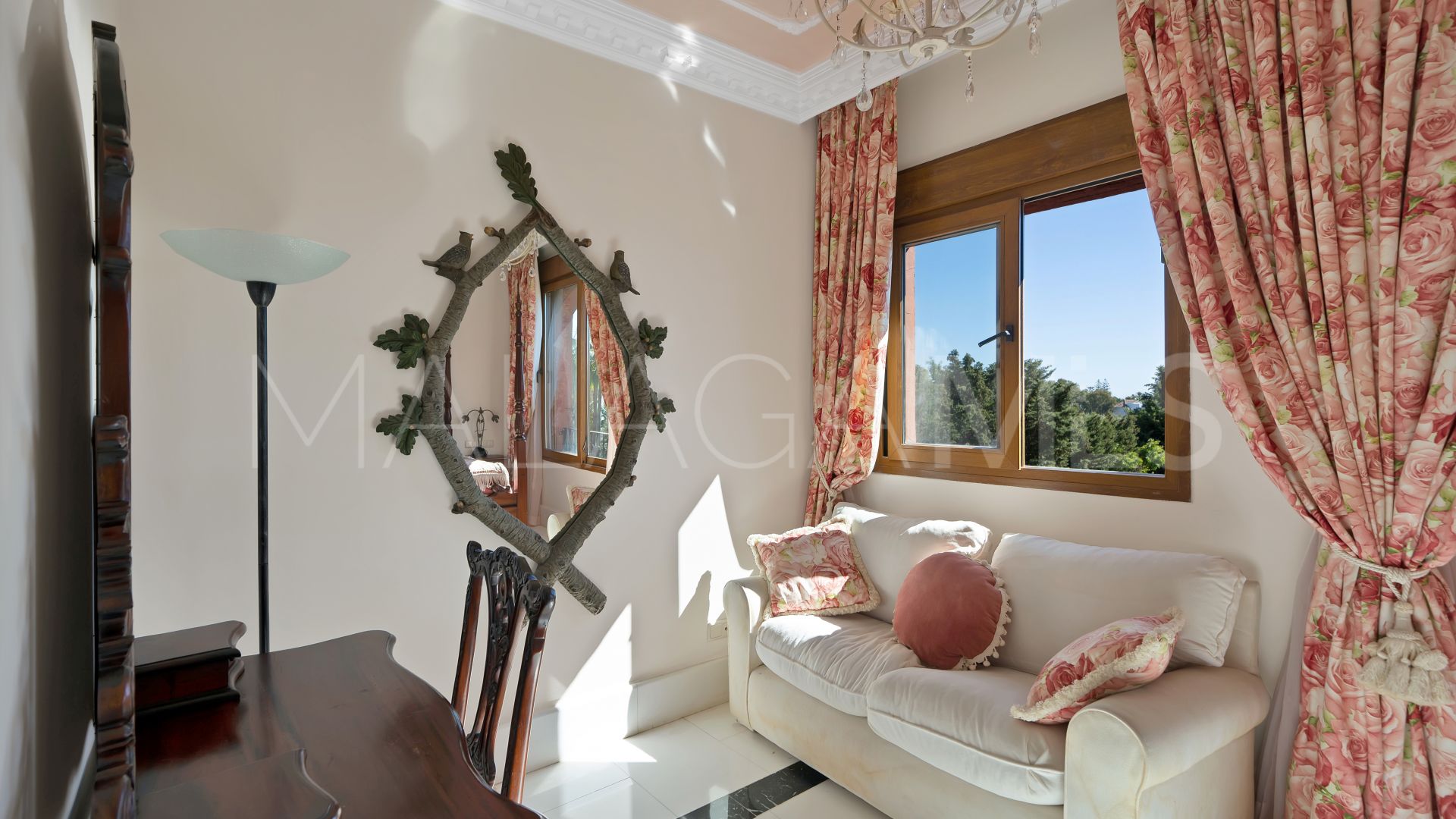 Guadalmina Baja 5 bedrooms triplex for sale