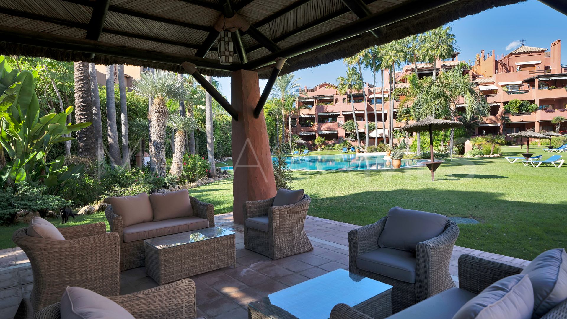 Guadalmina Baja 5 bedrooms triplex for sale