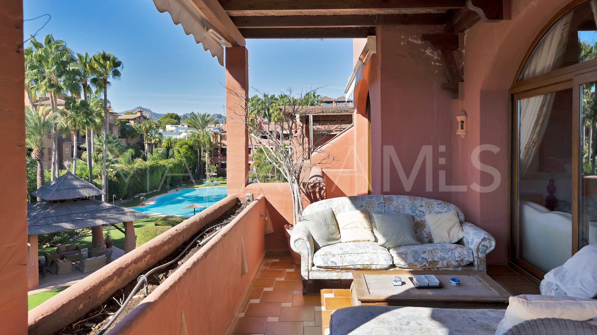 Guadalmina Baja 5 bedrooms triplex for sale