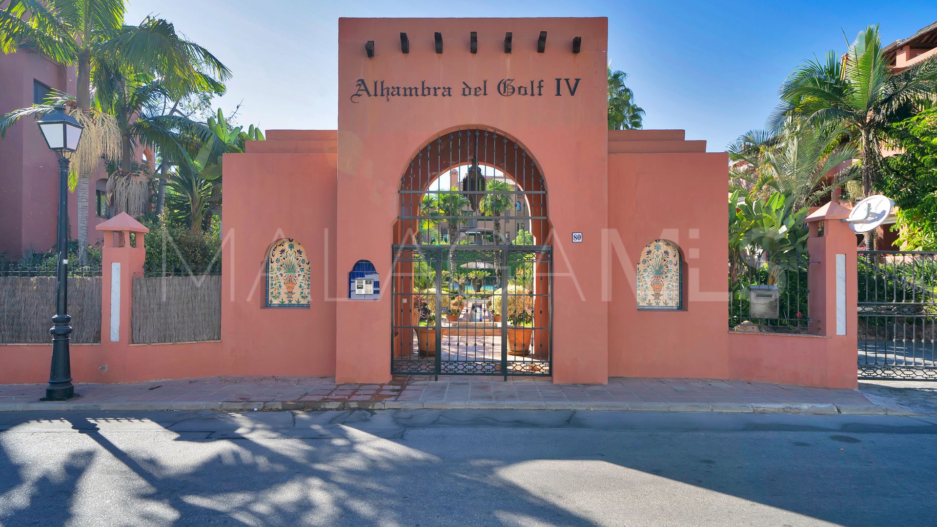 Guadalmina Baja 5 bedrooms triplex for sale