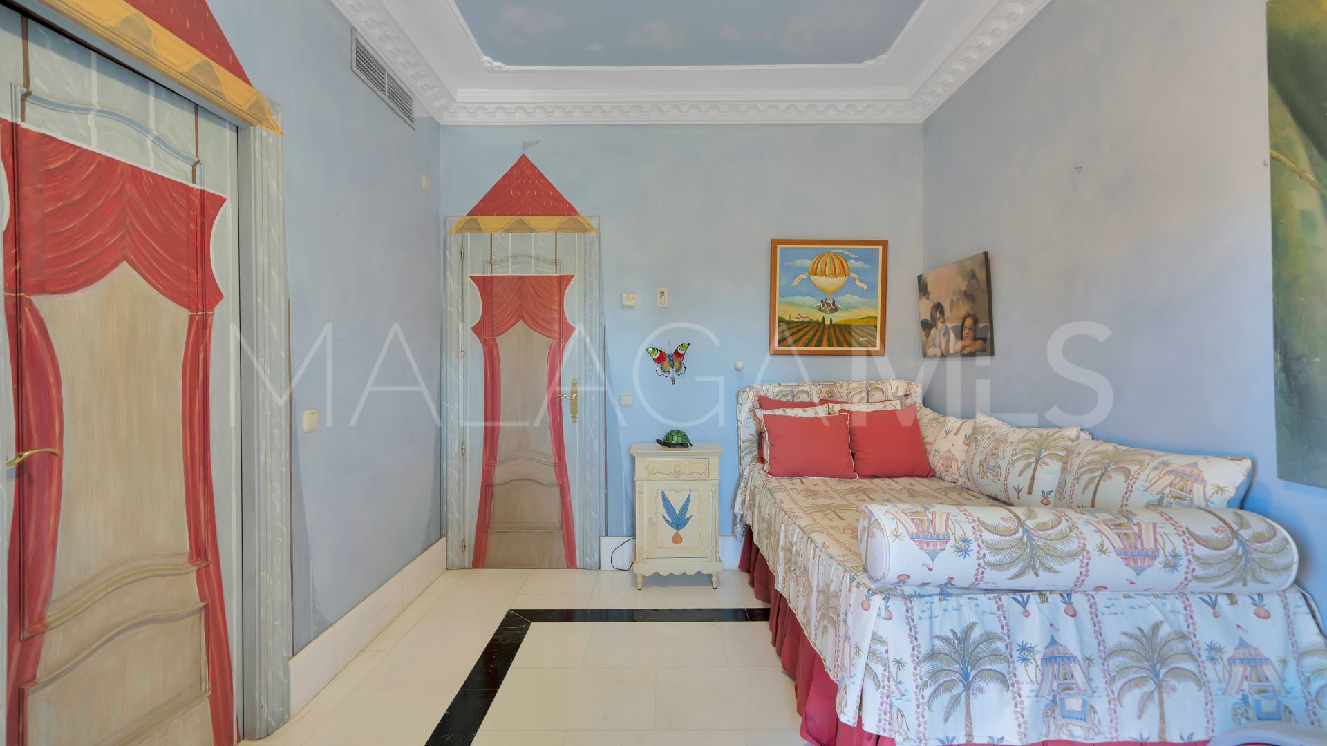 Guadalmina Baja 5 bedrooms triplex for sale