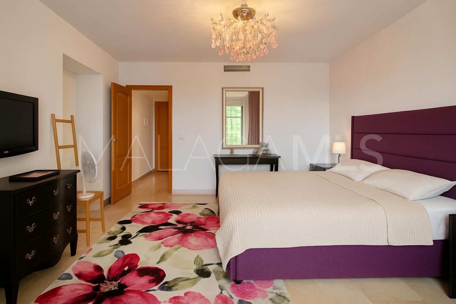 For sale duplex penthouse with 3 bedrooms in Guadalmina Alta