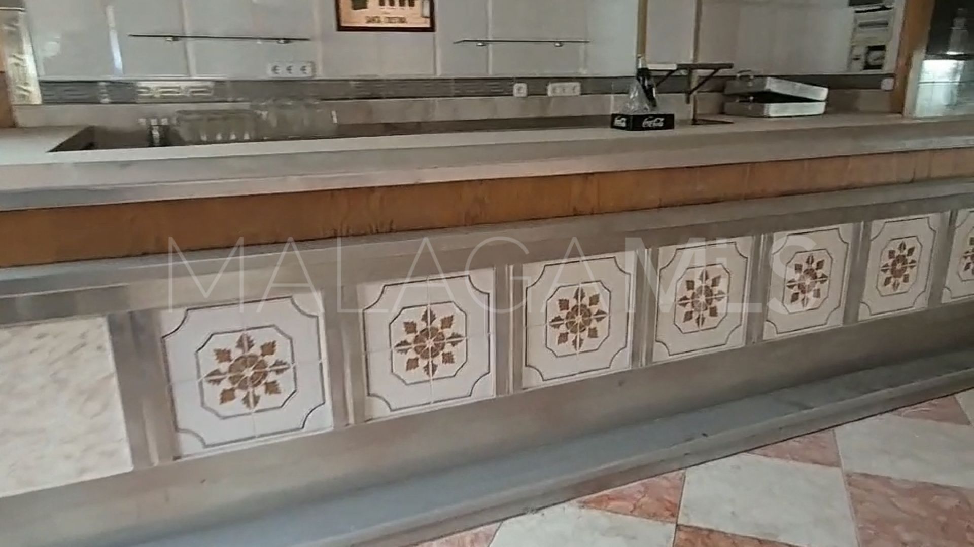 Commercial premises for sale in Alozaina