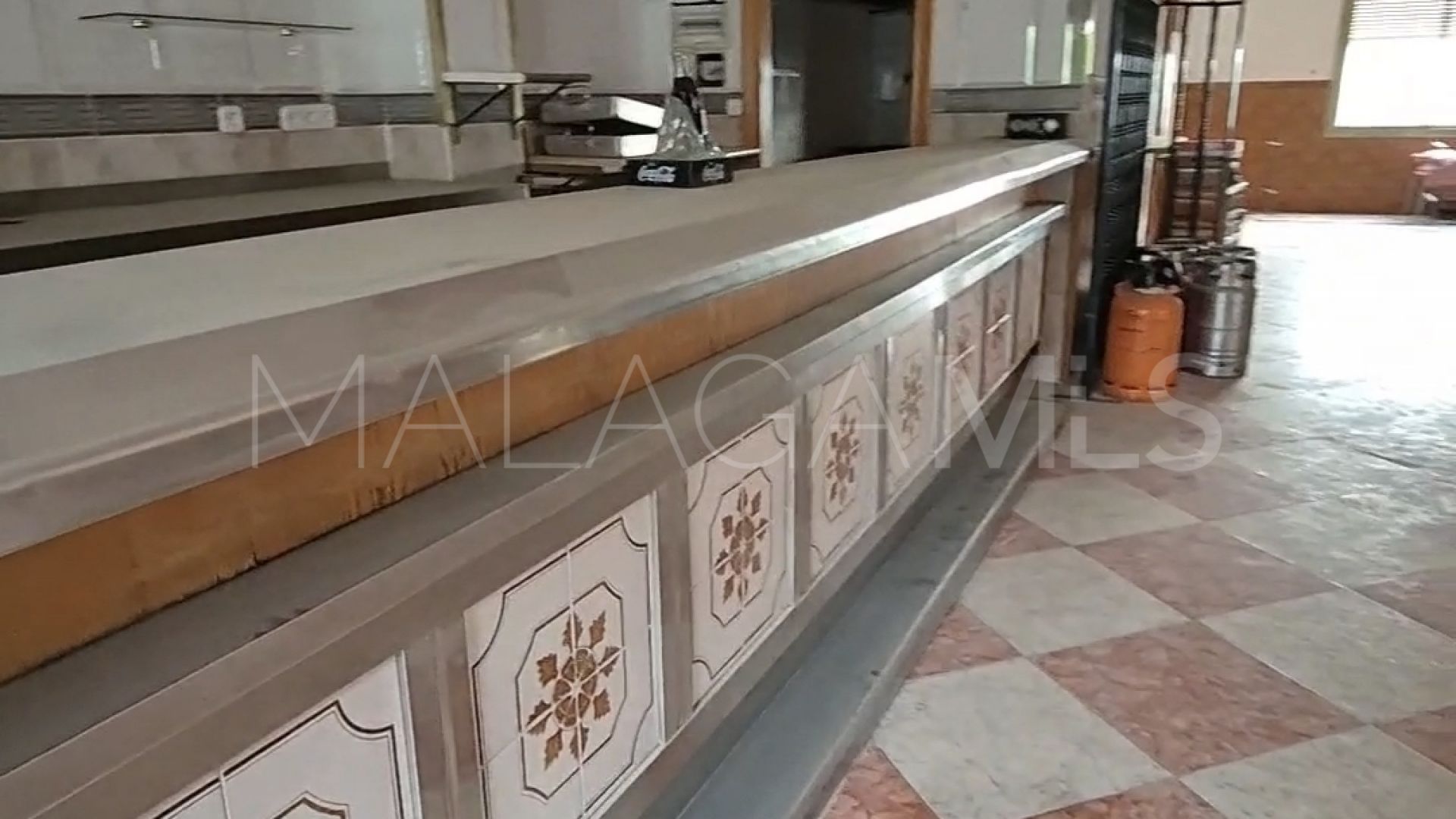 Commercial premises for sale in Alozaina