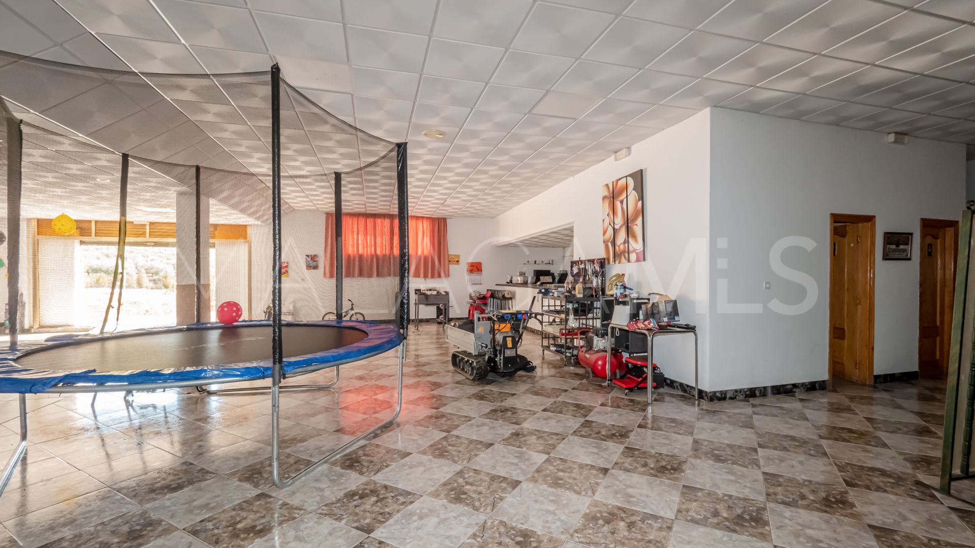 Commercial for sale in Alozaina