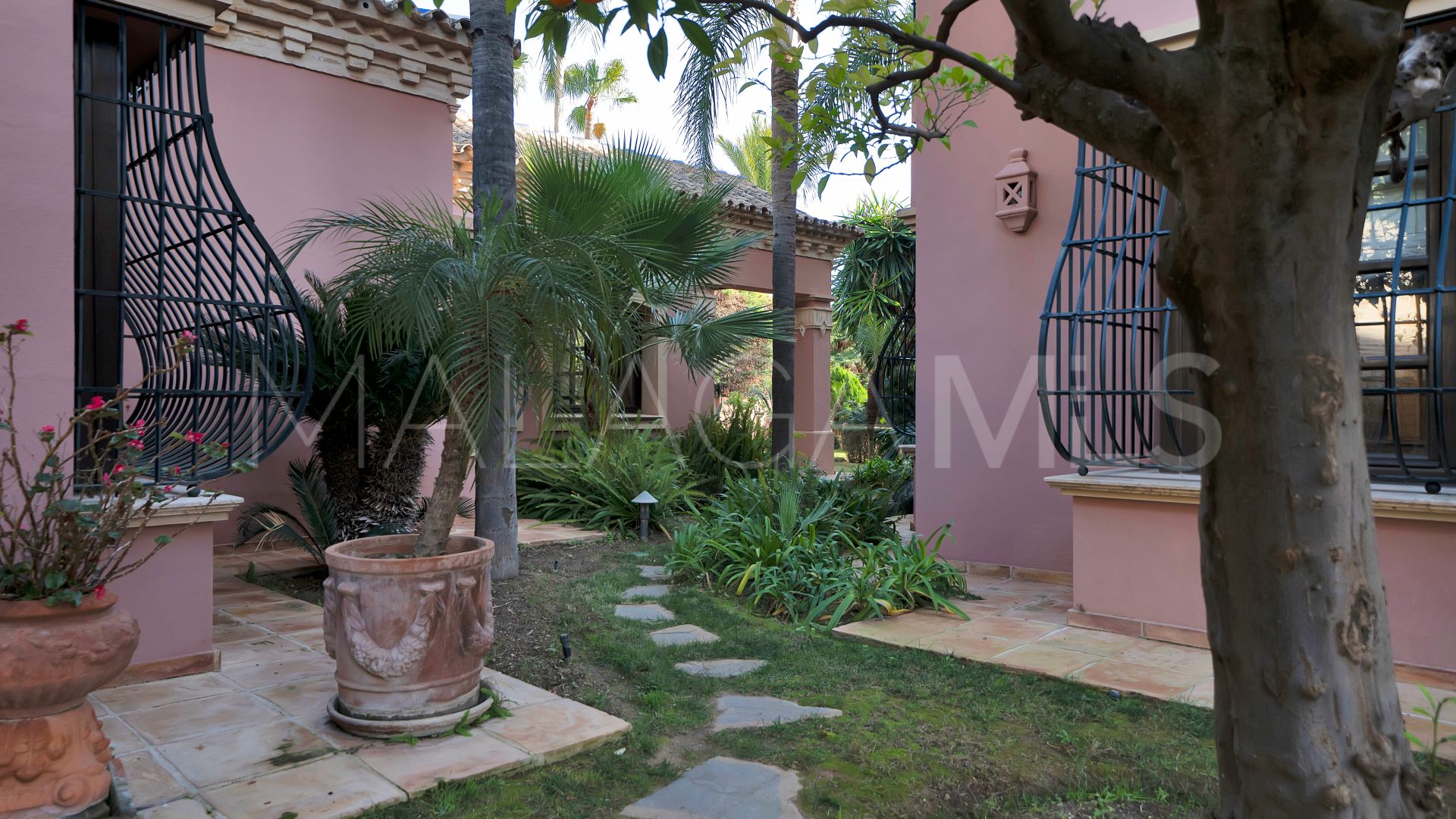 For sale house in Sierra Blanca